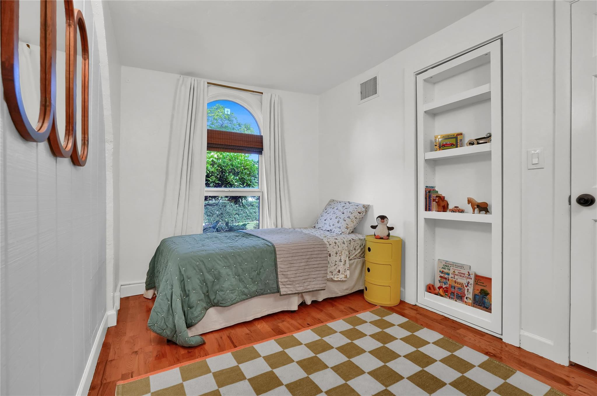 716 SE 7th Fort Lauderdale, FL 33301