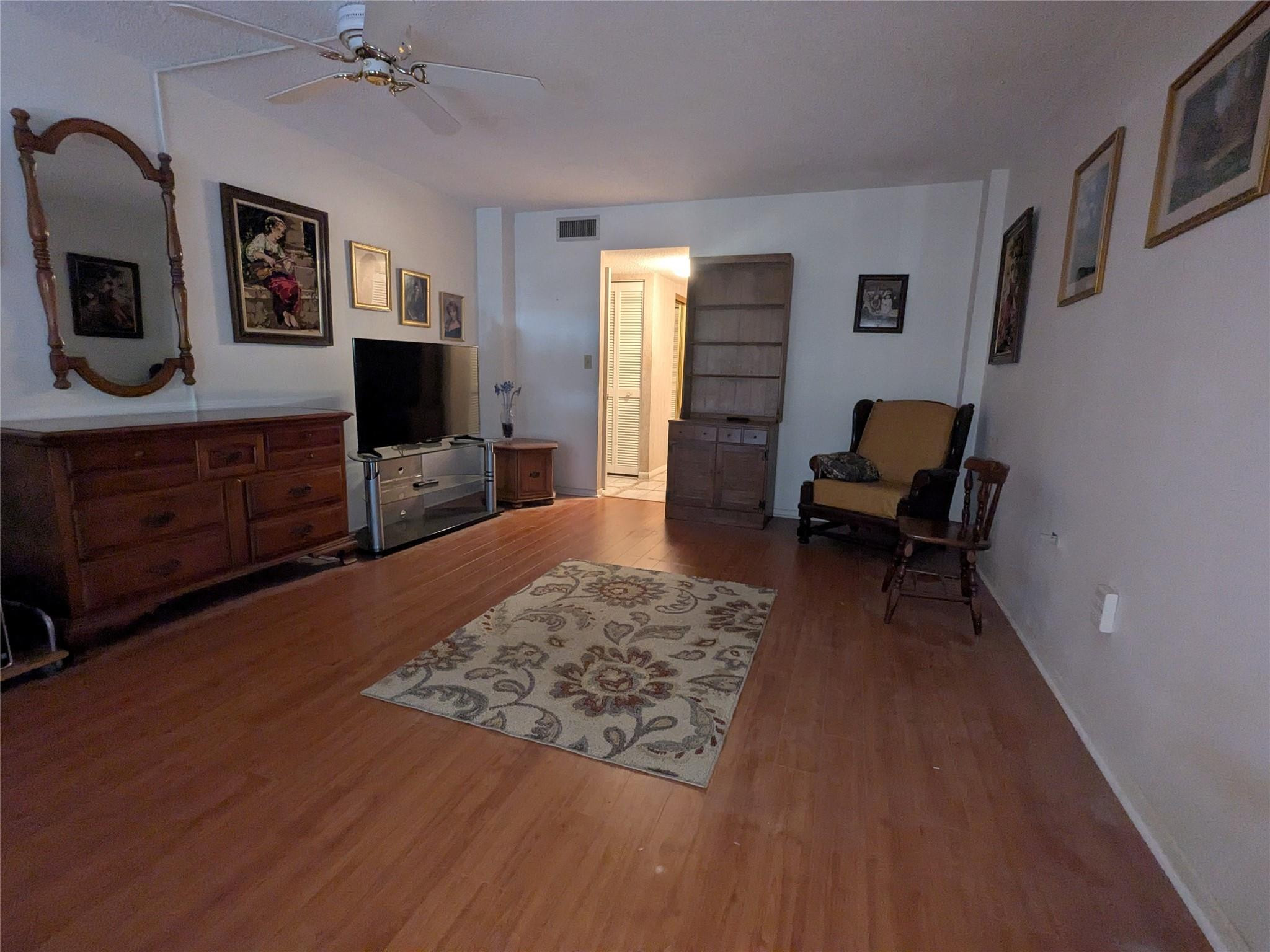 2812 N 46th #G 272 Hollywood, FL 33021