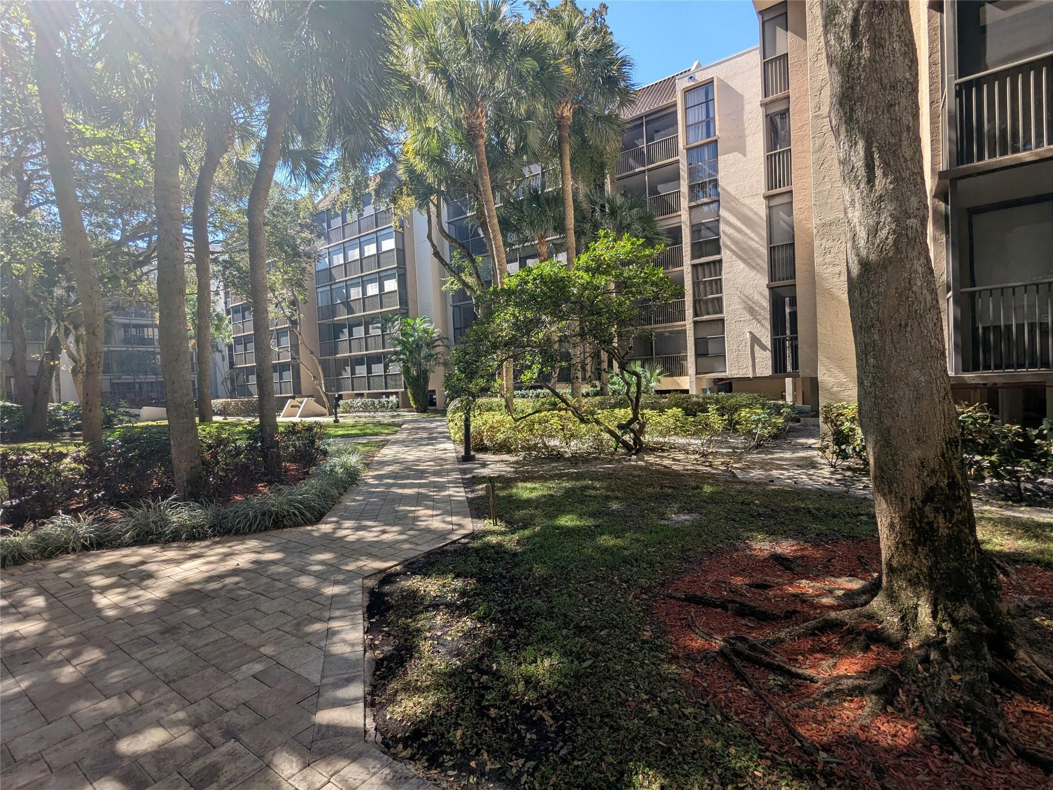 2812 N 46th #G 272 Hollywood, FL 33021