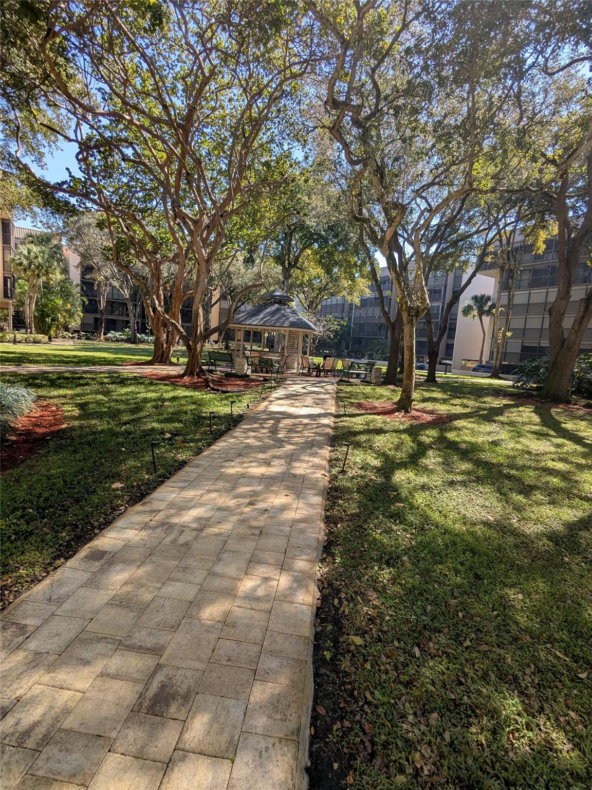 2812 N 46th #G 272 Hollywood, FL 33021