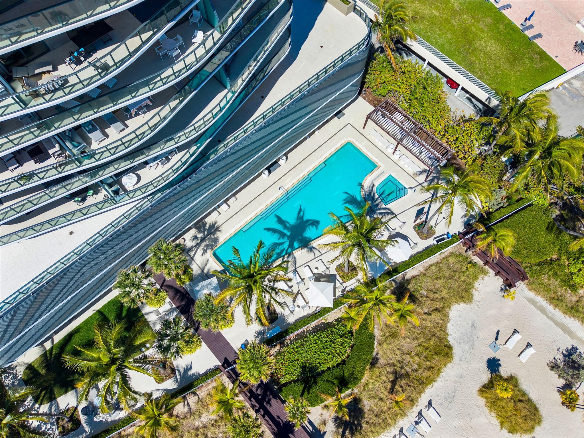 730 N Ocean #1502 Pompano Beach, FL 33062