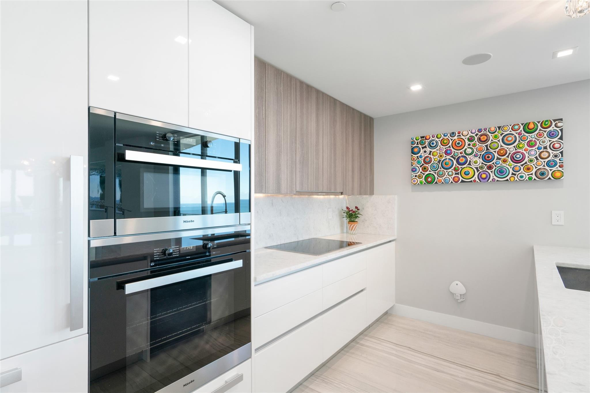 730 N Ocean #1502 Pompano Beach, FL 33062