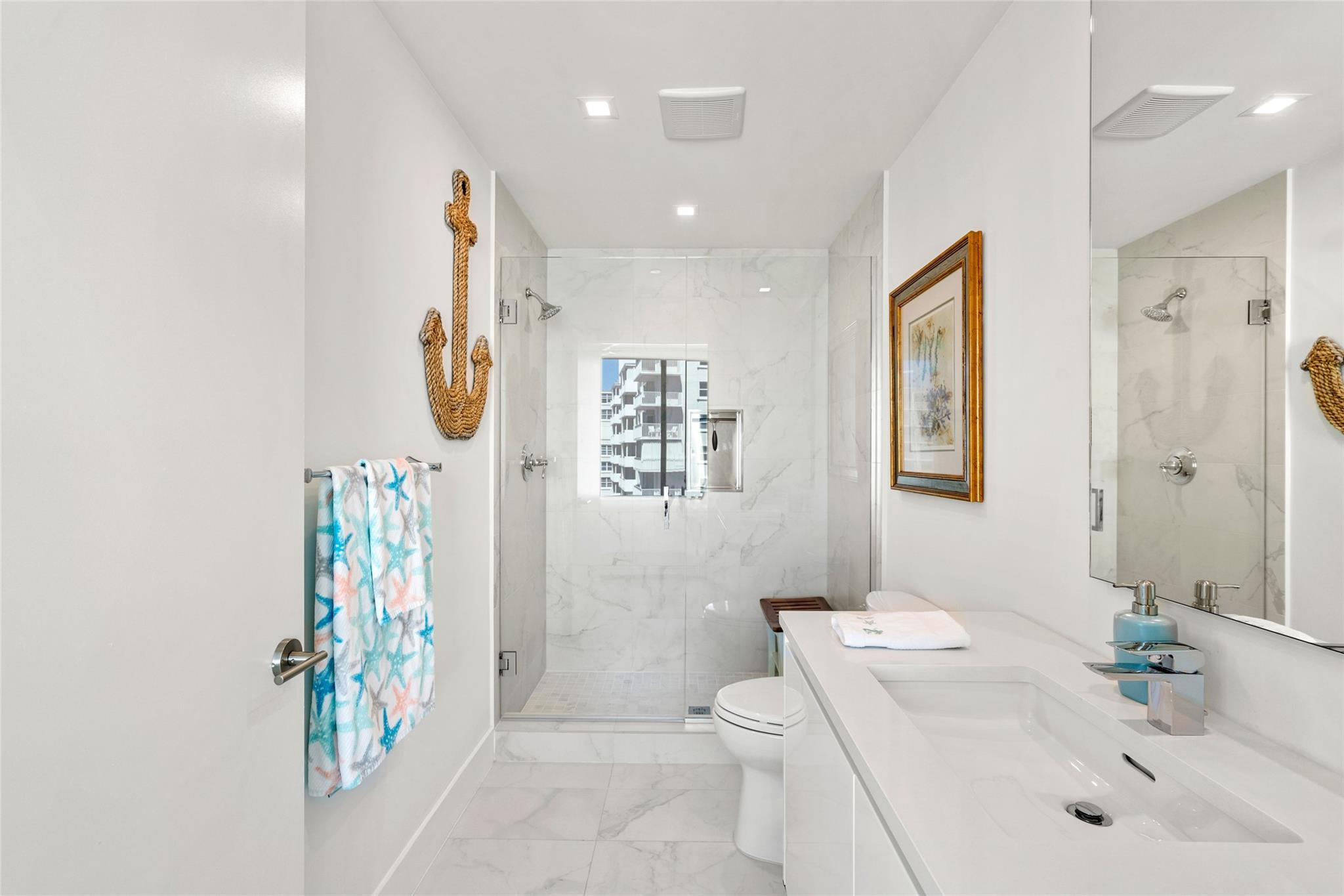 730 N Ocean #1502 Pompano Beach, FL 33062