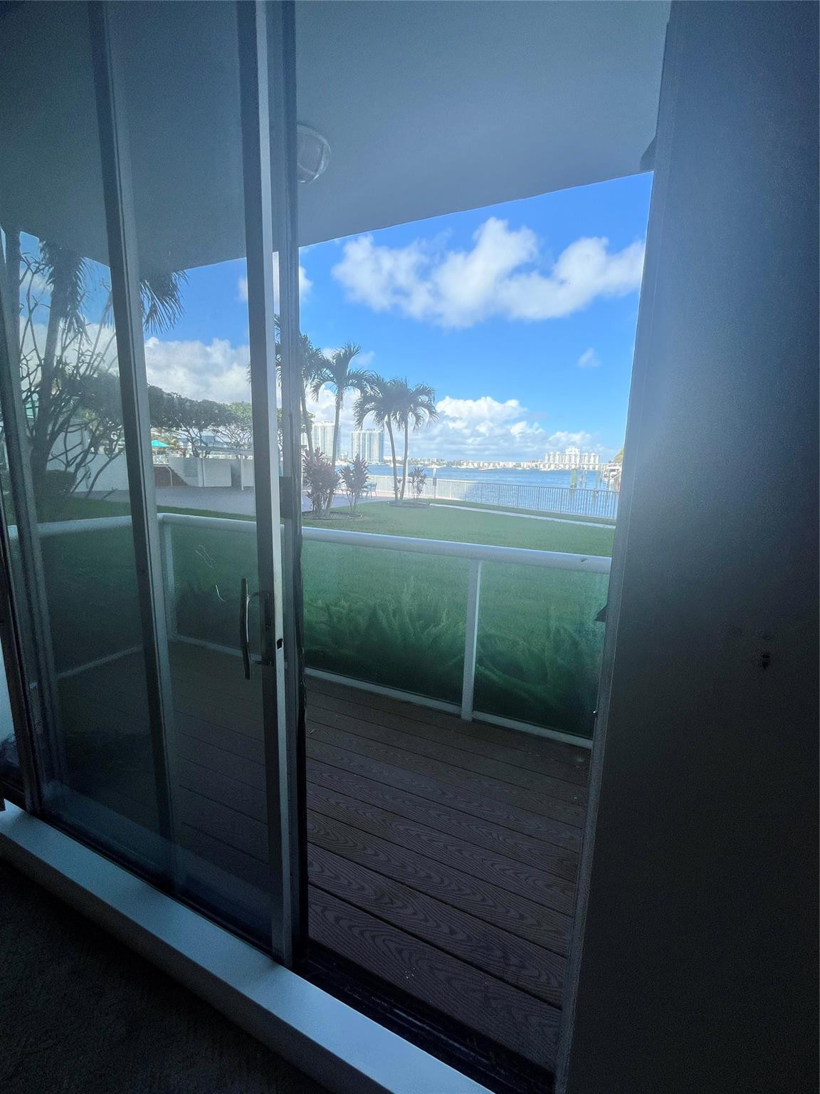 2841 NE 163rd #102 North Miami Beach, FL 33160