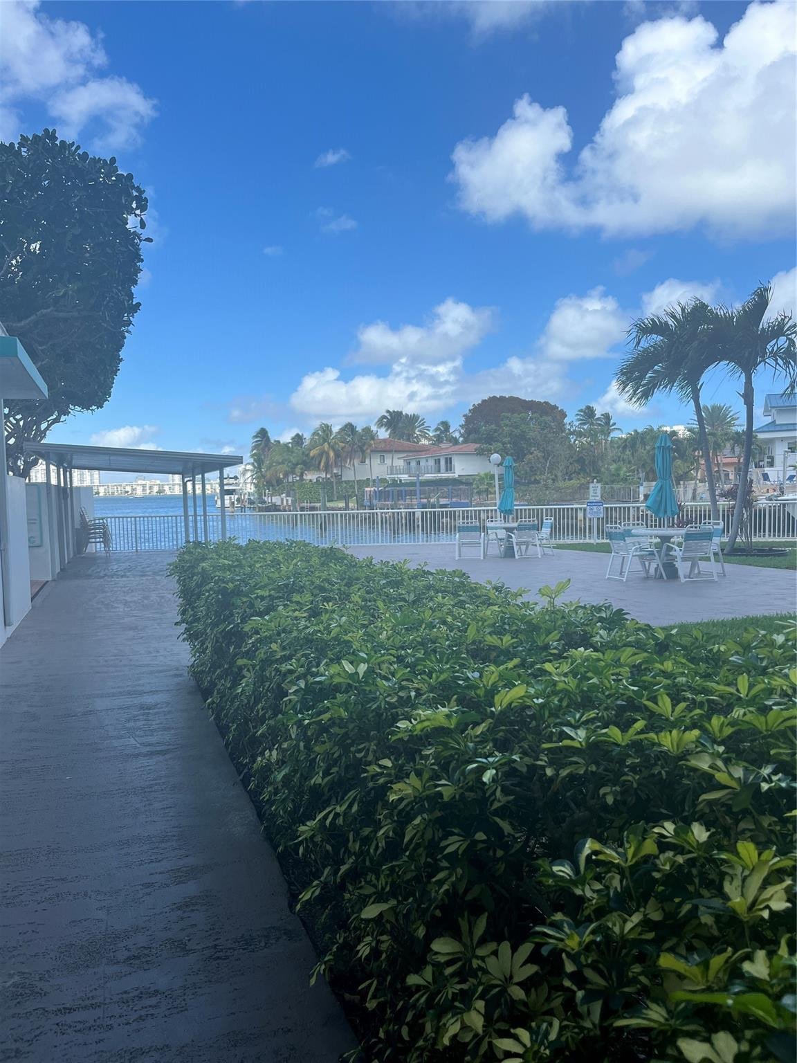 2841 NE 163rd #102 North Miami Beach, FL 33160