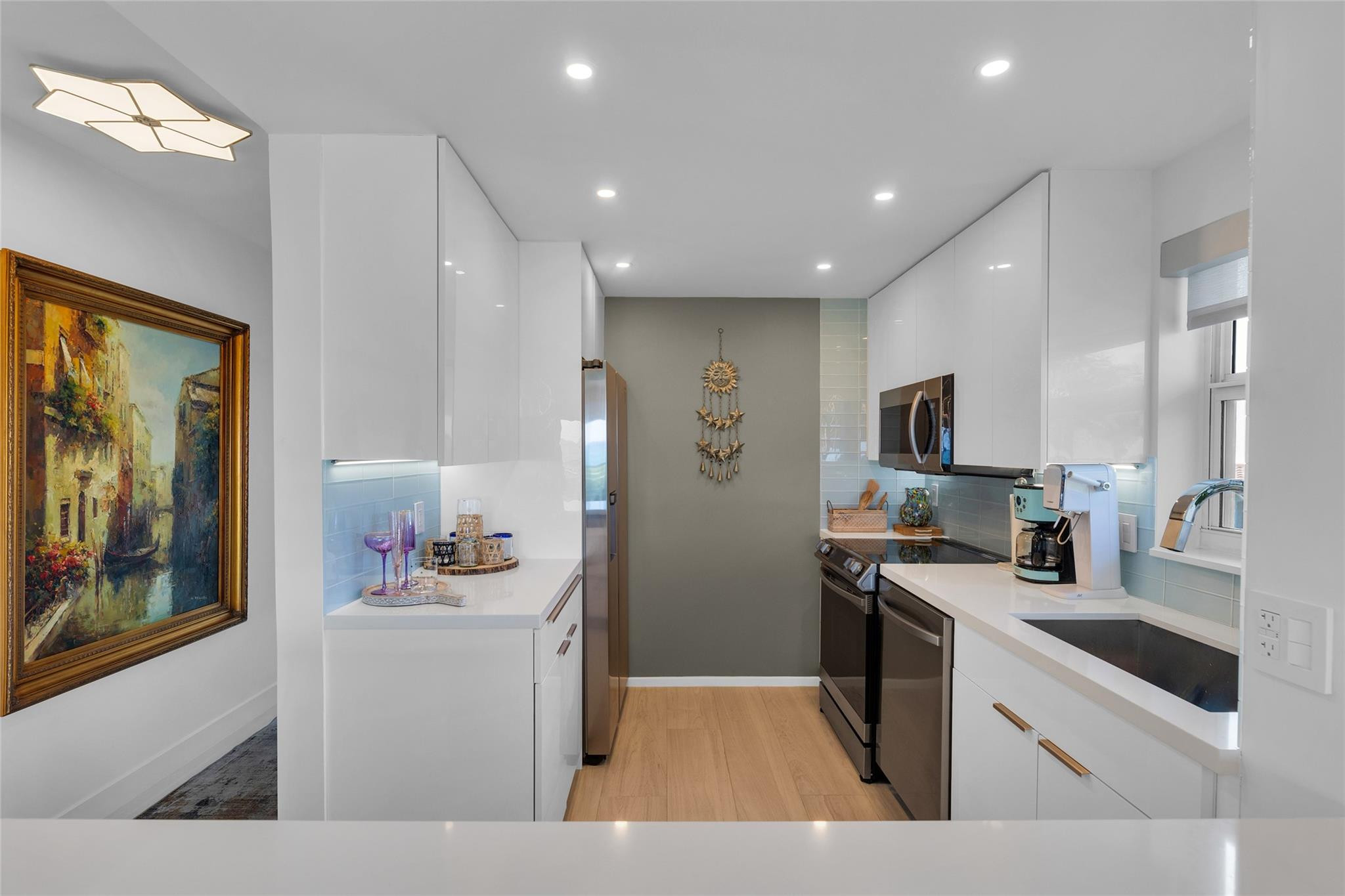 1610 N Ocean #101 Pompano Beach, FL 33062