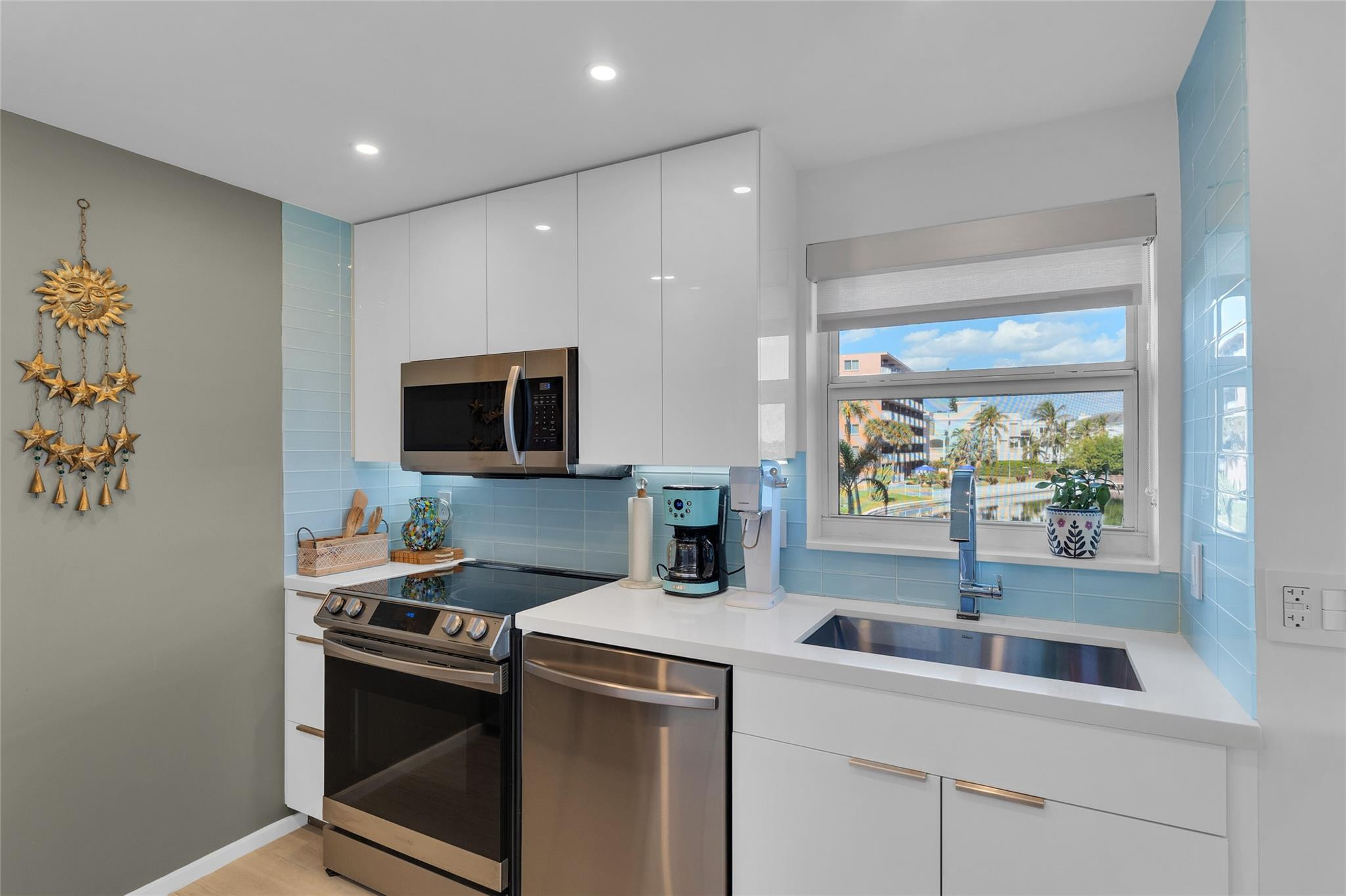 1610 N Ocean #101 Pompano Beach, FL 33062