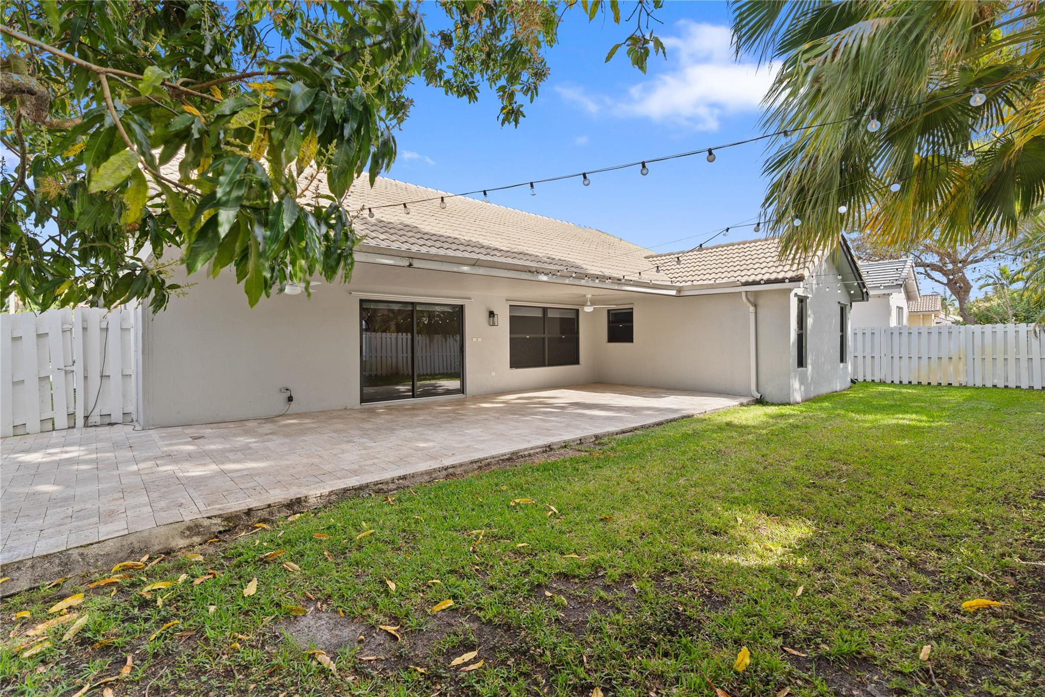 17870 SW 4th Pembroke Pines, FL 33029