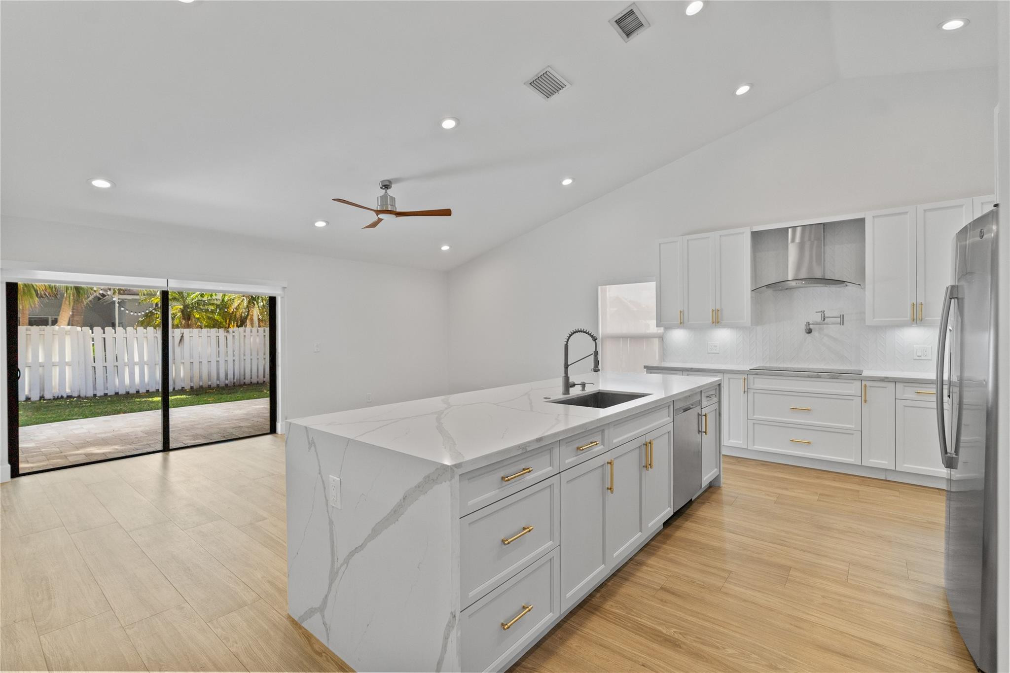 17870 SW 4th Pembroke Pines, FL 33029