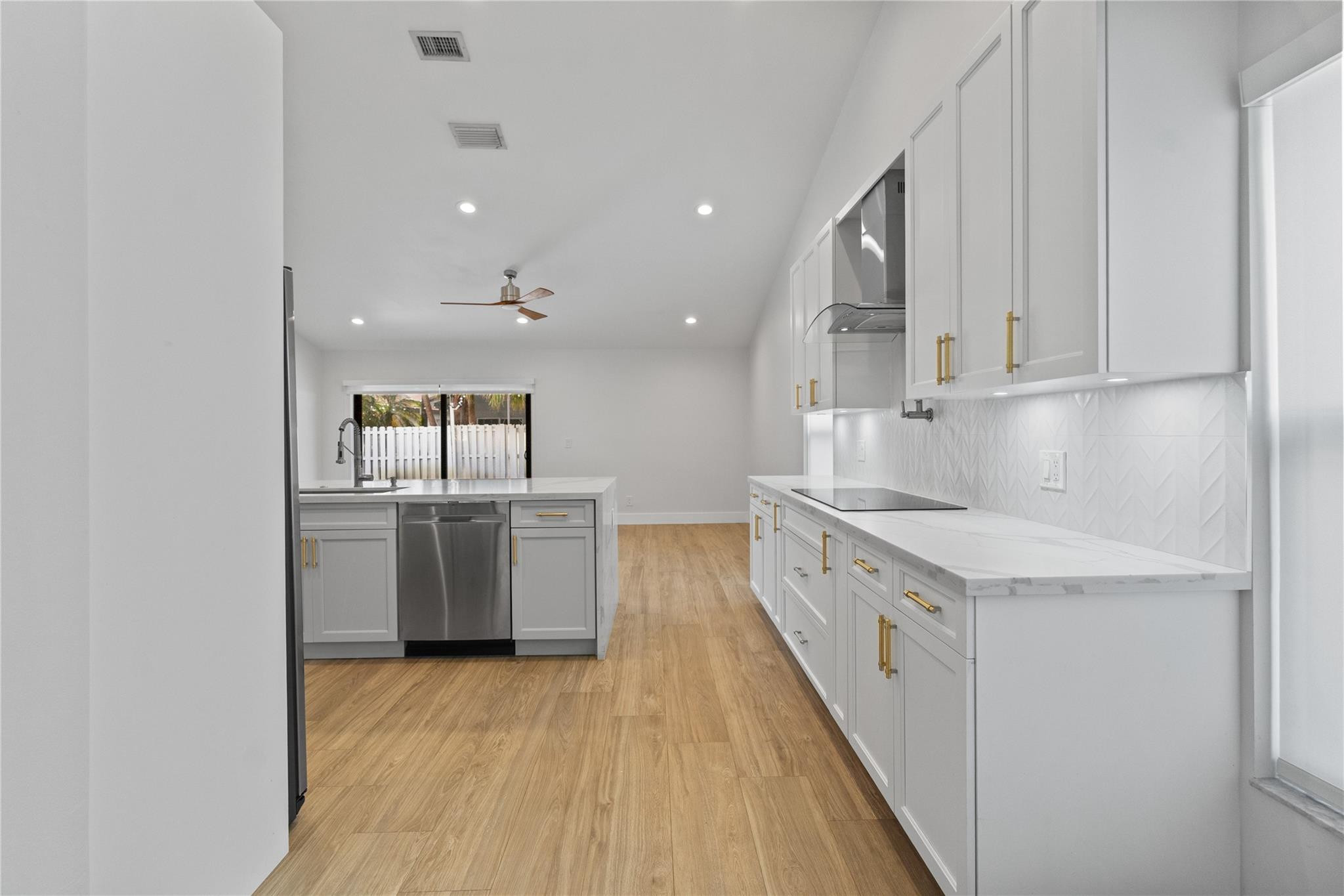 17870 SW 4th Pembroke Pines, FL 33029