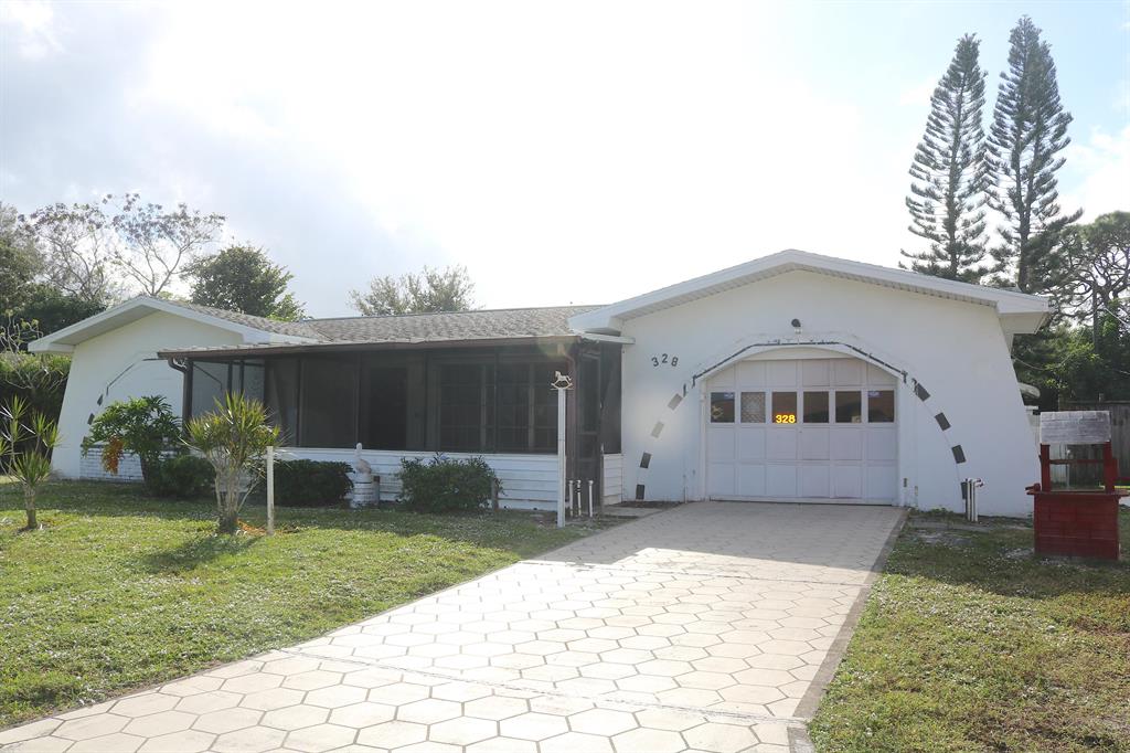 328 SE Tranquilla Ave