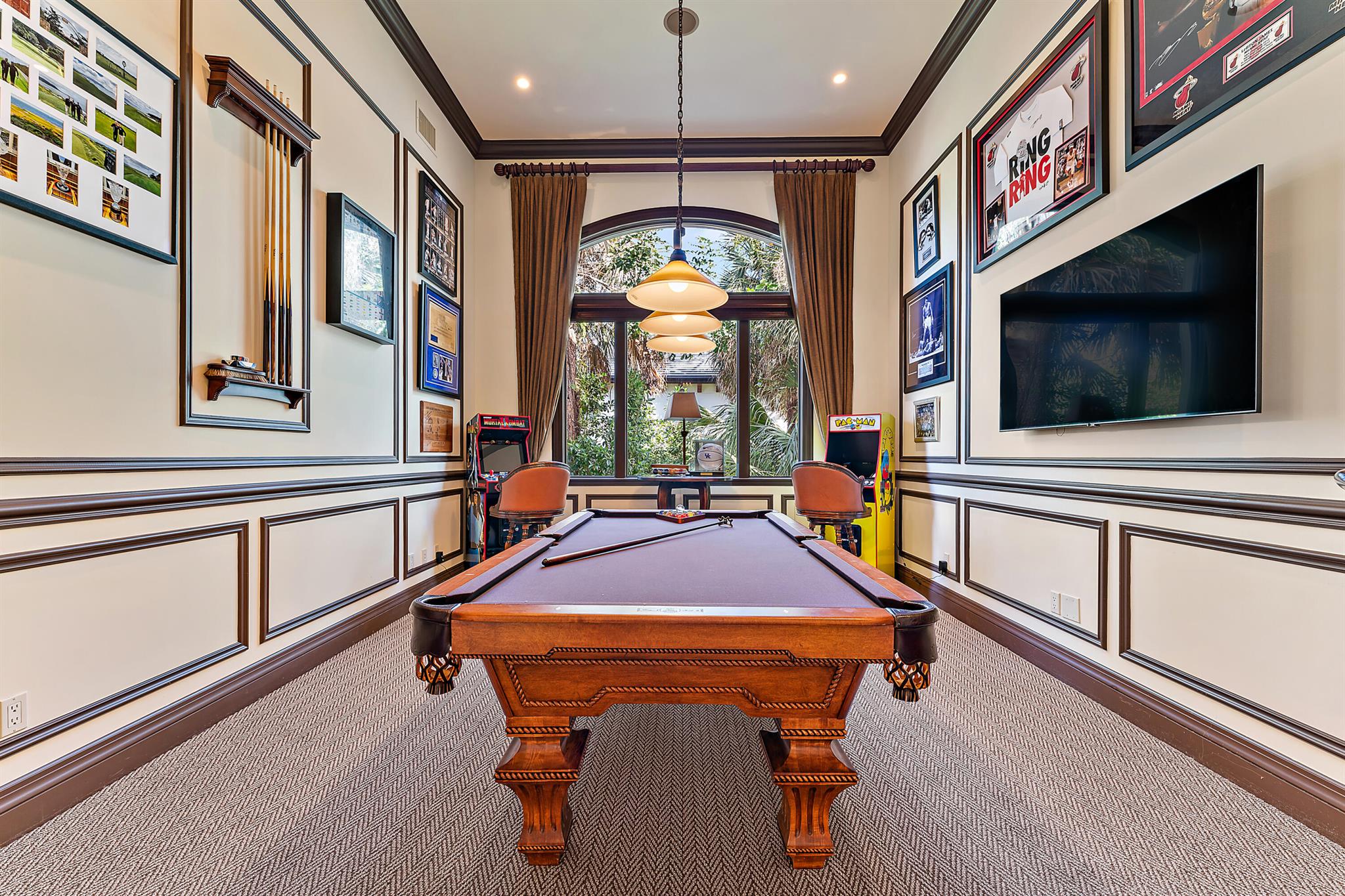 135 W Bears Clb Dr Jupiter, FL 33477