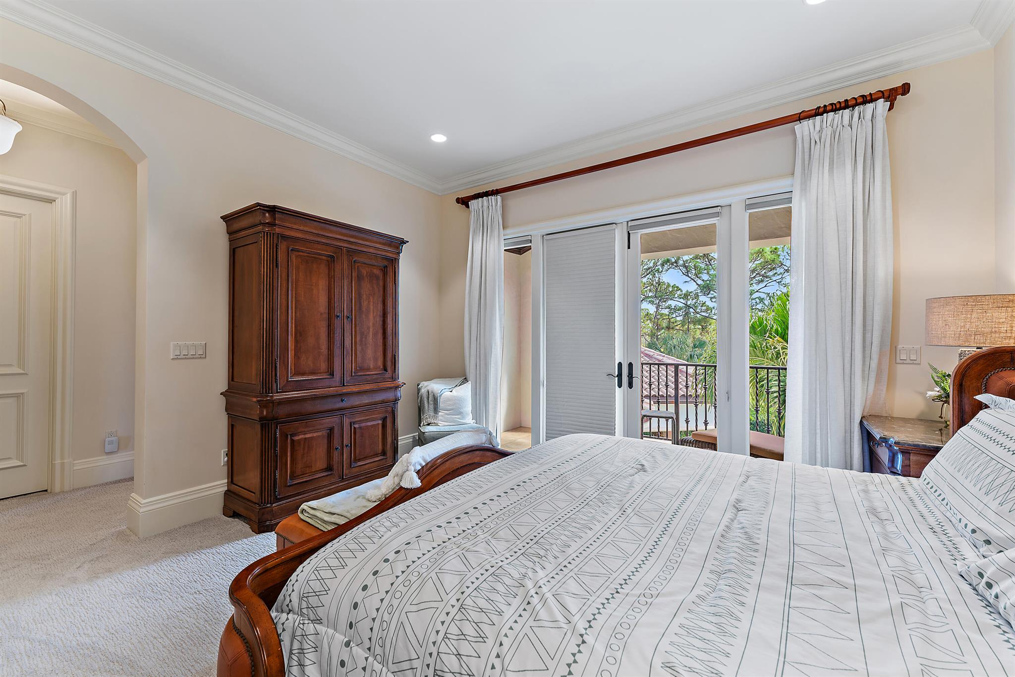 135 W Bears Clb Dr Jupiter, FL 33477