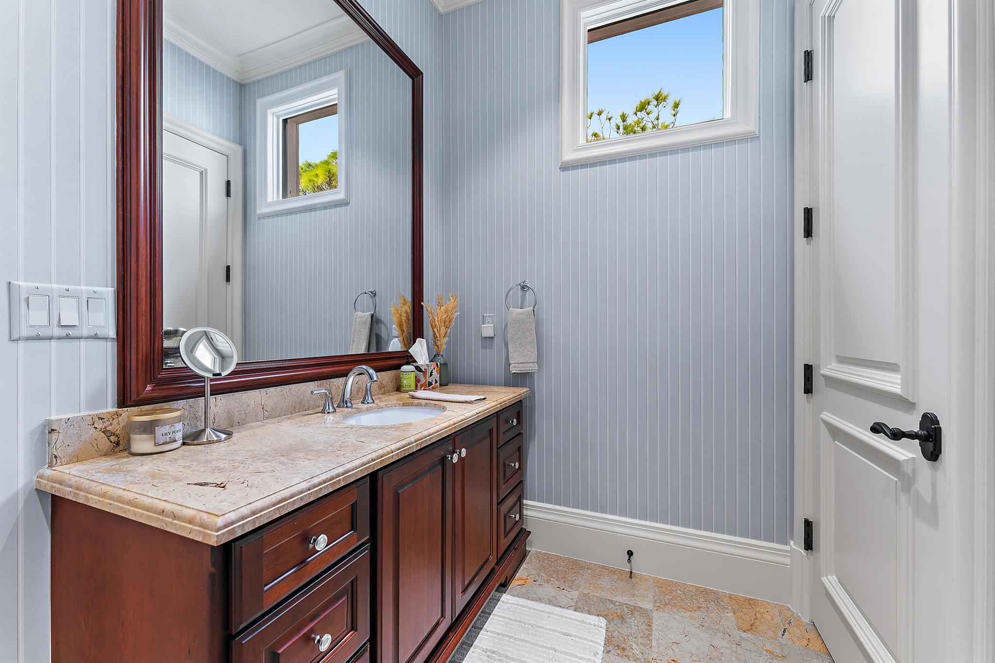 135 W Bears Clb Dr Jupiter, FL 33477