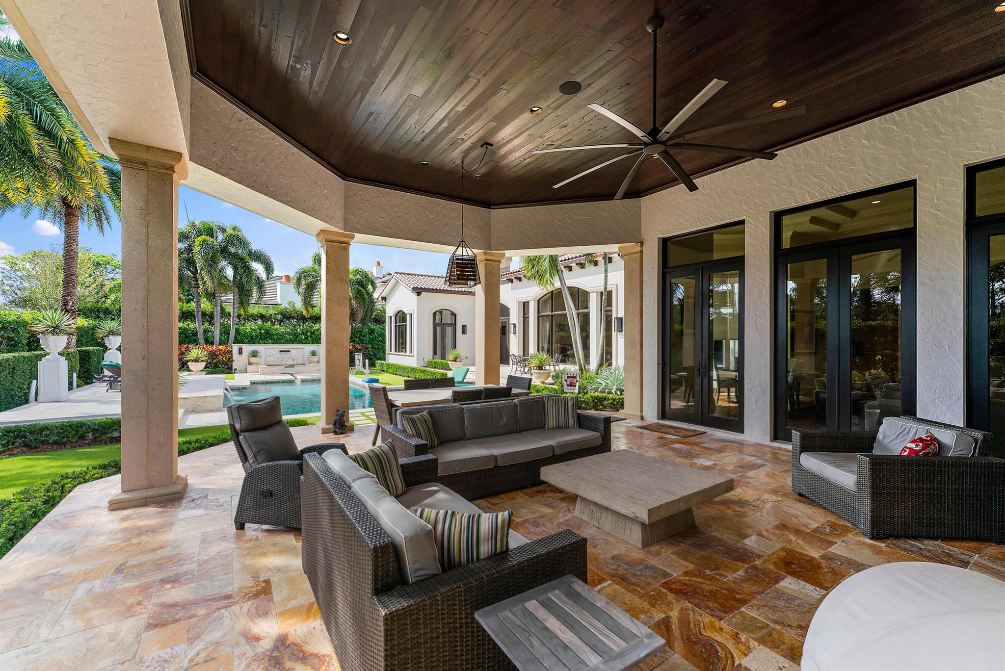 135 W Bears Clb Dr Jupiter, FL 33477