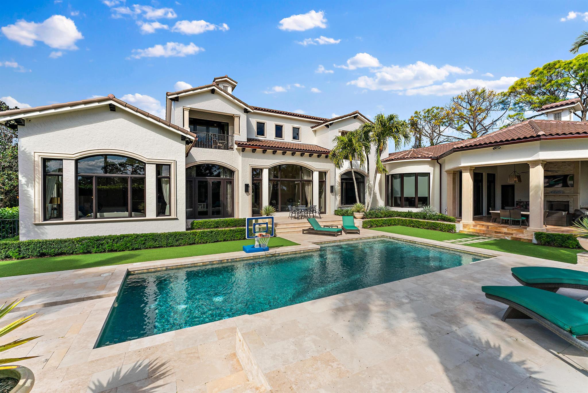 135 W Bears Clb Dr Jupiter, FL 33477