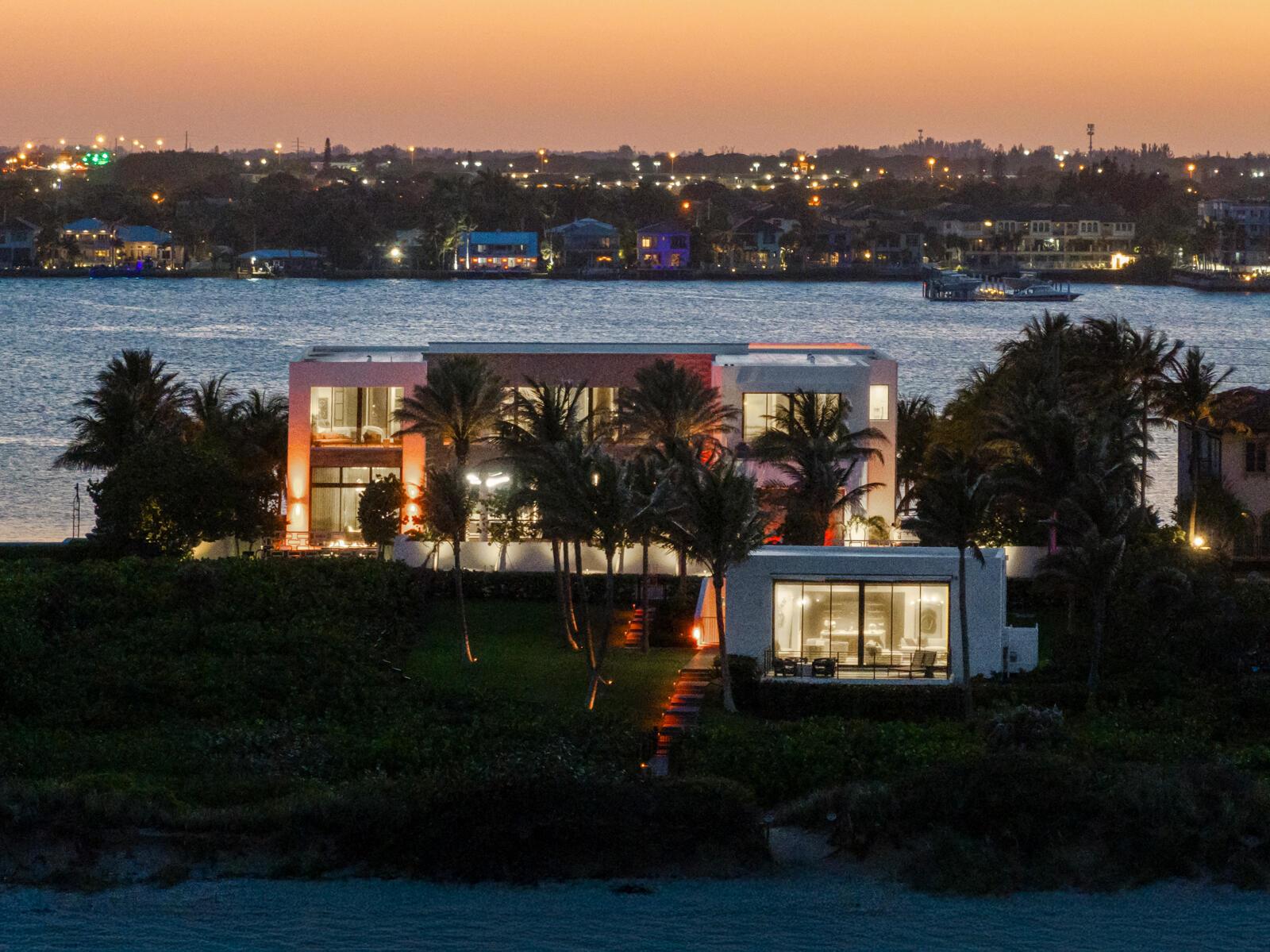 1940 S Ocean Blvd Manalapan, FL 33462 1940 S Ocean Blvd Manalapan, FL 33462