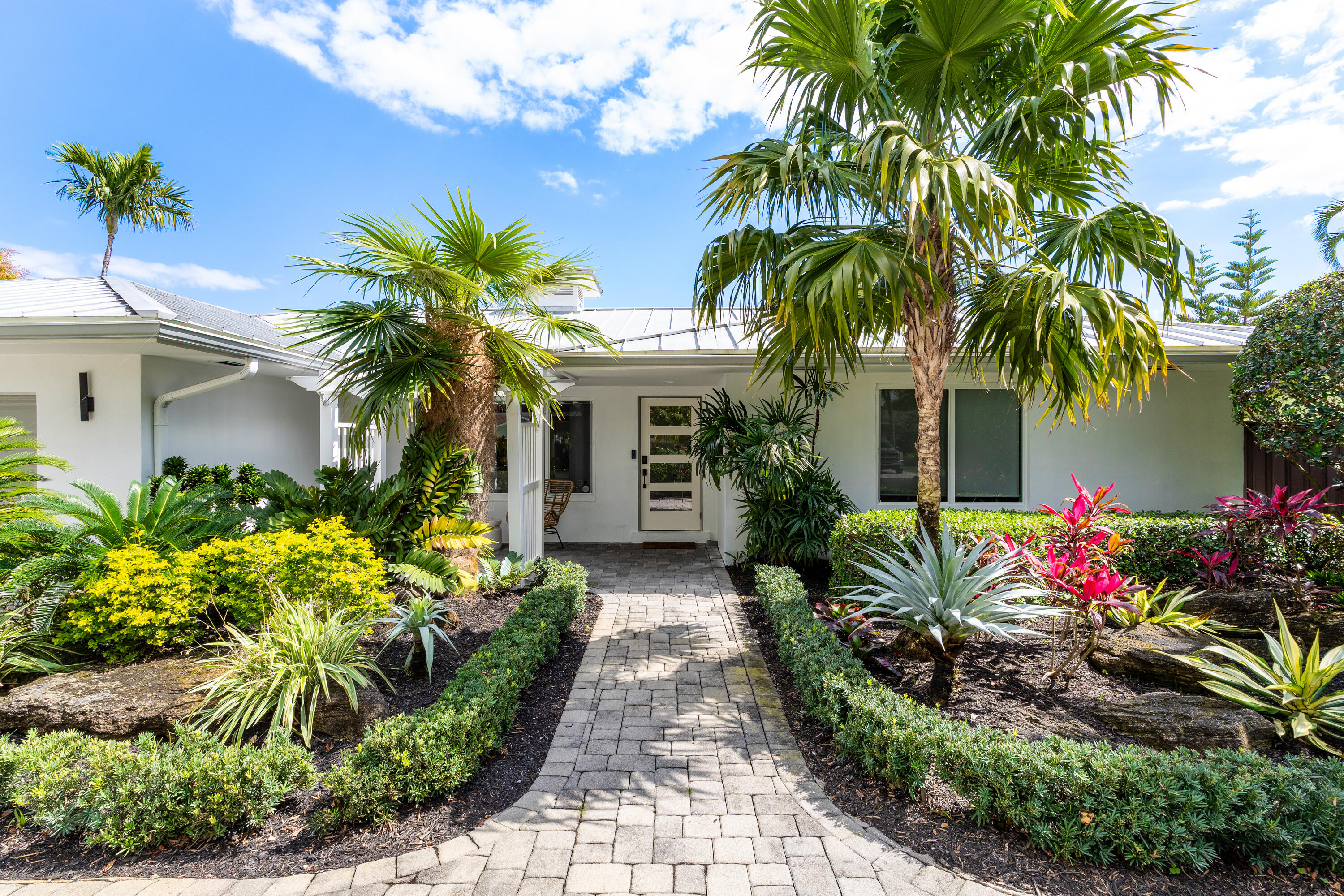 801 NW 4th Ave