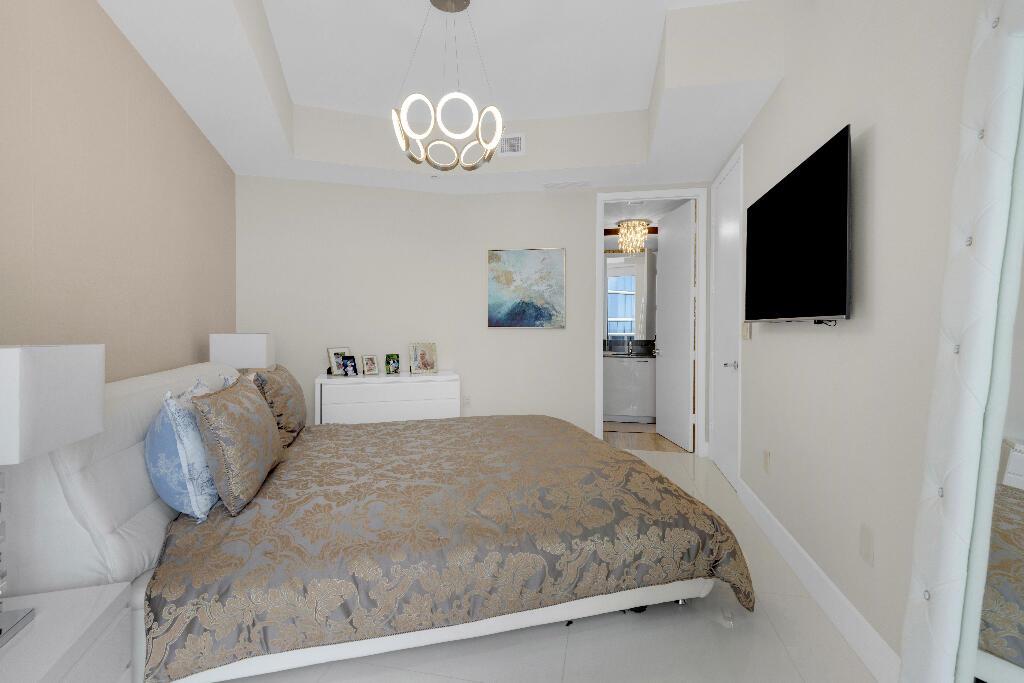 image Tdr Tower Iii Condo15