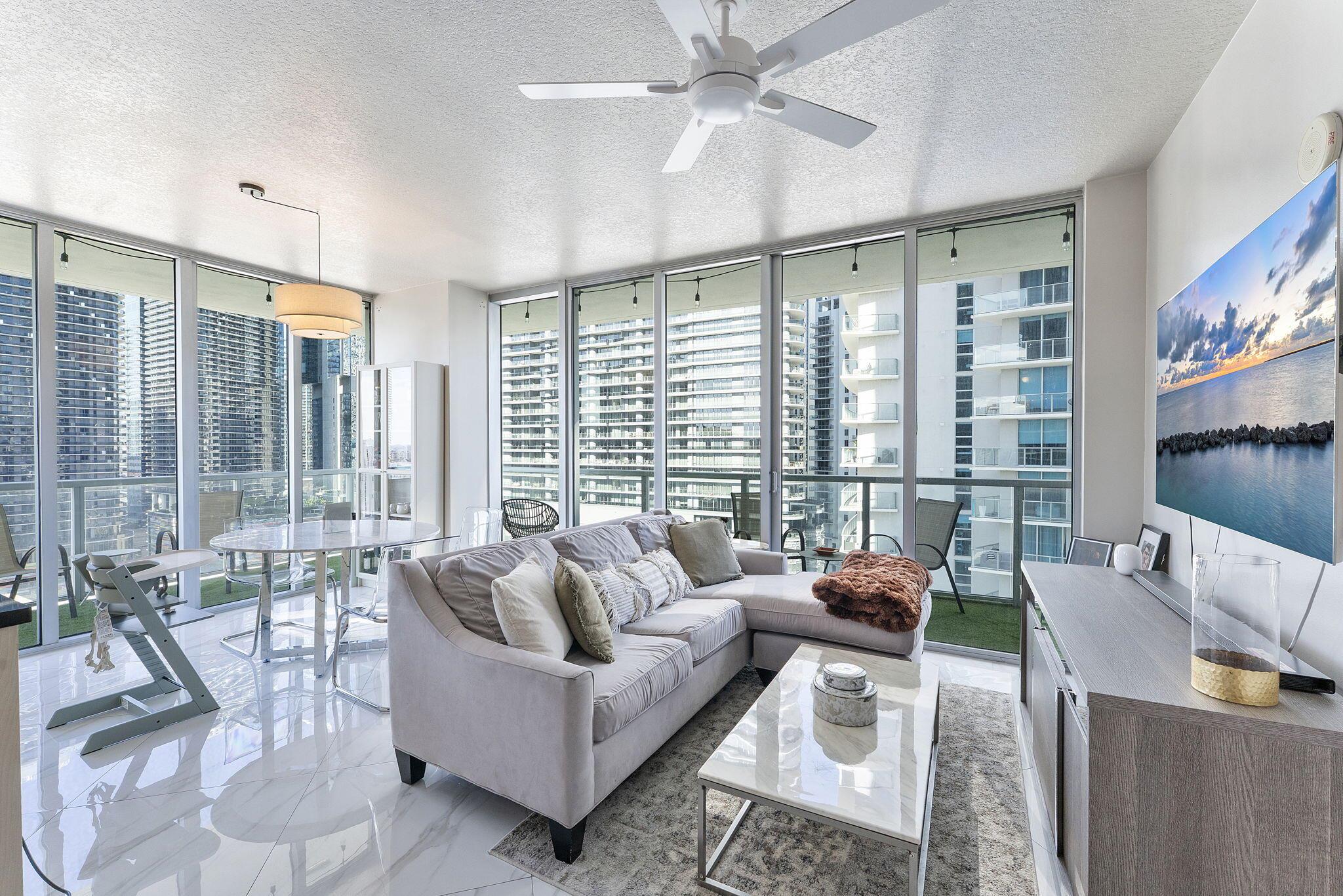 1111 SW 1st Ave #2420-N
