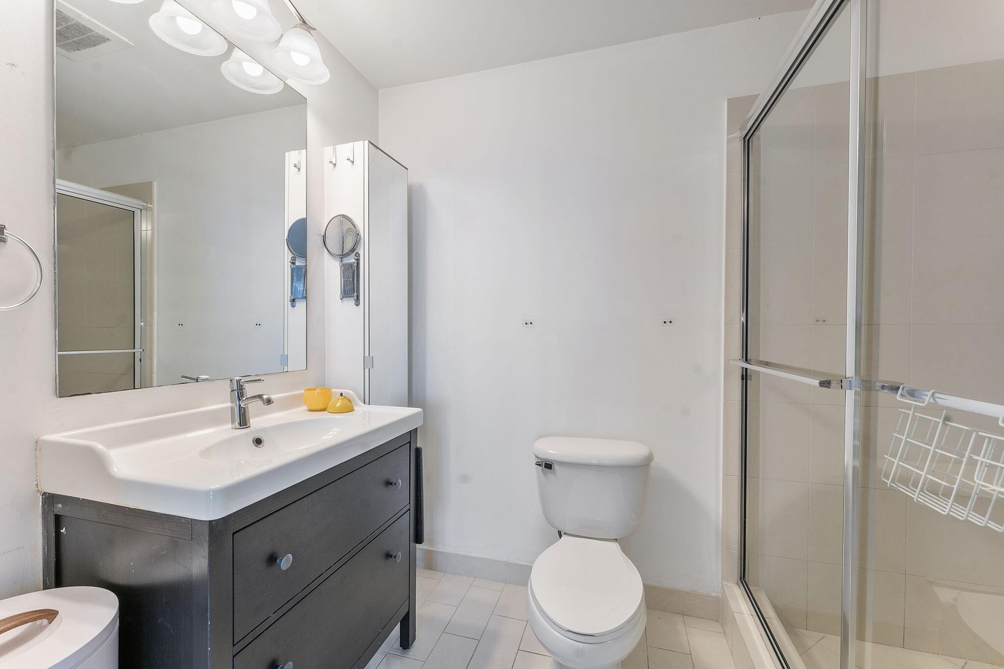 image The Axis On Brickell Ii C22