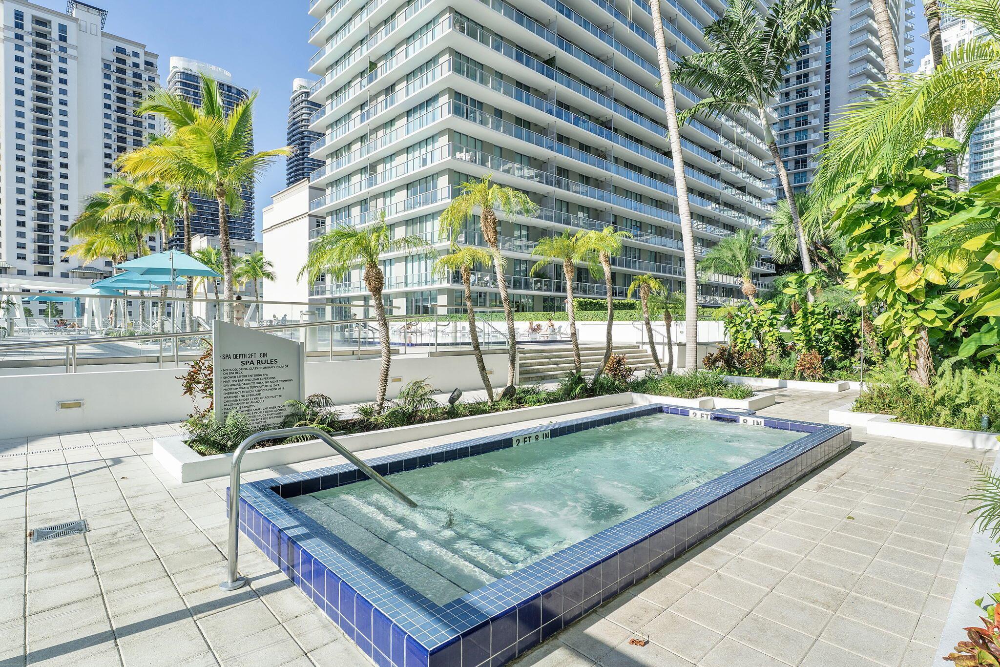 image The Axis On Brickell Ii C41