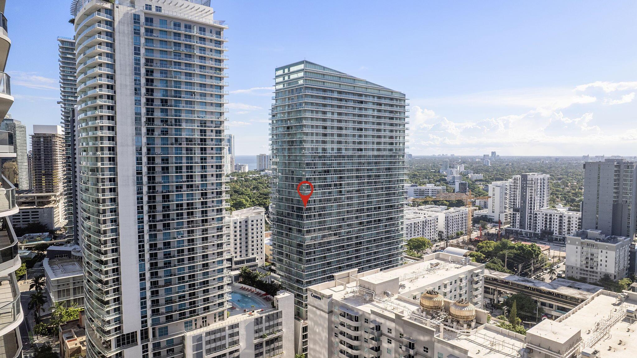 image The Axis On Brickell Ii C54
