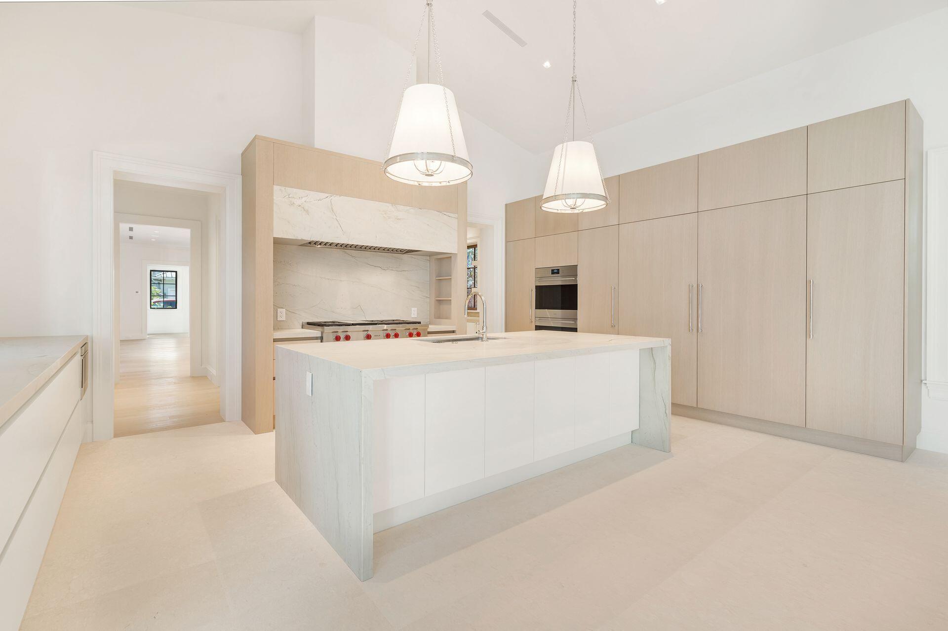 215 Summa St West Palm Beach, FL 33405 215 Summa St West Palm Beach, FL 33405