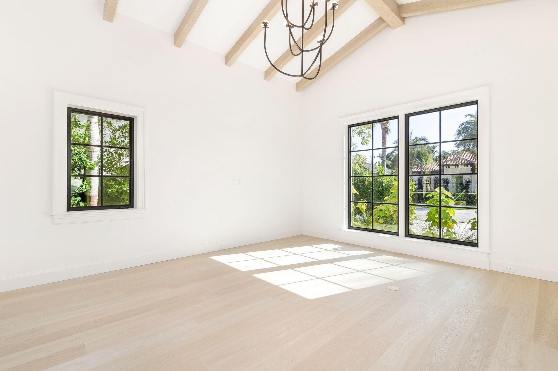 215 Summa St West Palm Beach, FL 33405 215 Summa St West Palm Beach, FL 33405