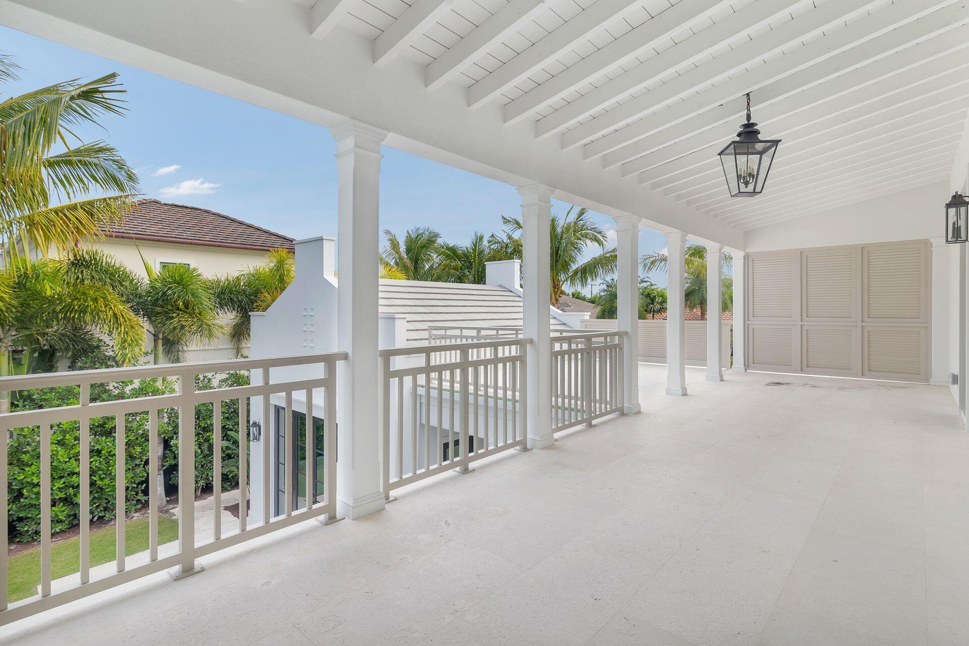 215 Summa St West Palm Beach, FL 33405 215 Summa St West Palm Beach, FL 33405