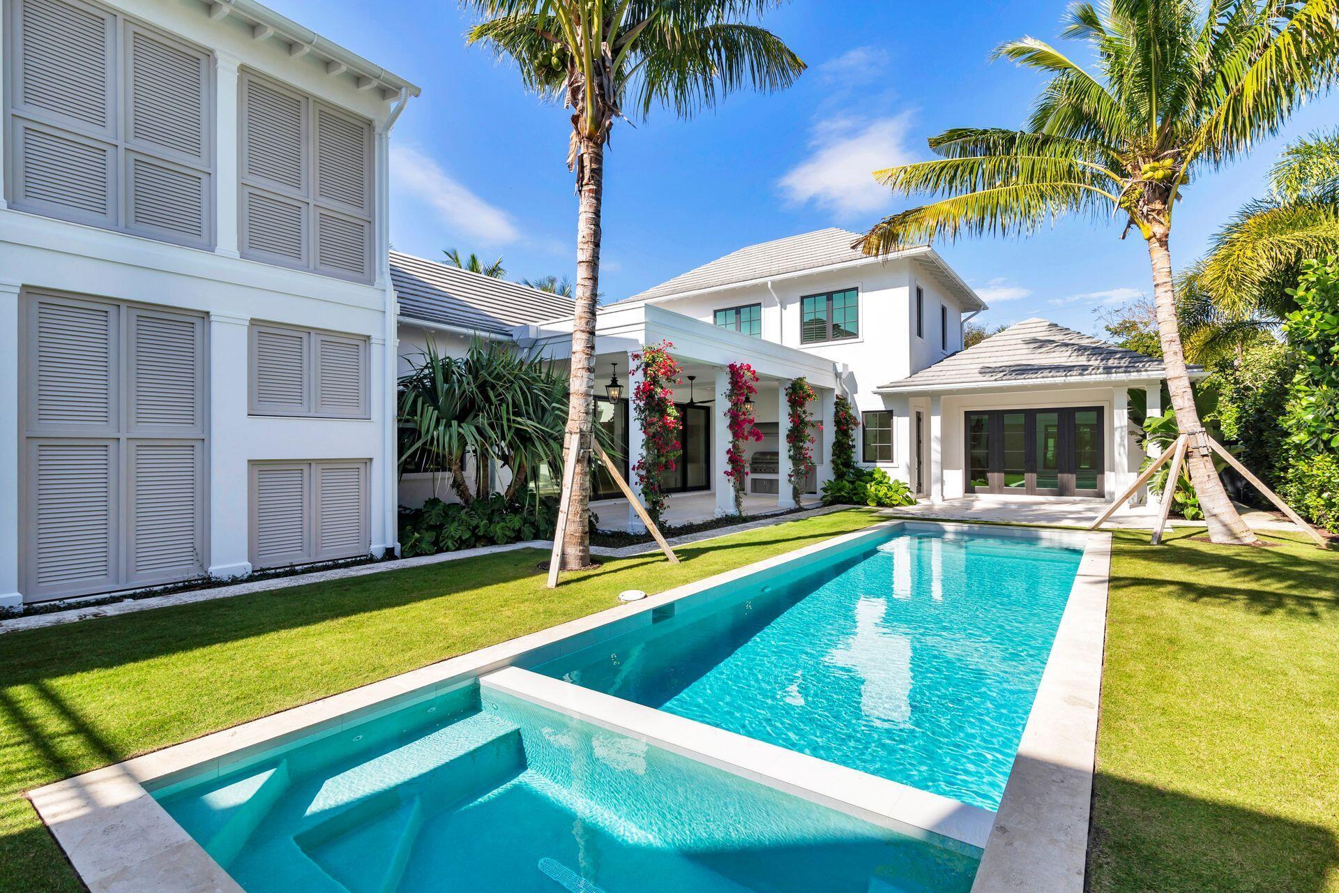 215 Summa St West Palm Beach, FL 33405 215 Summa St West Palm Beach, FL 33405
