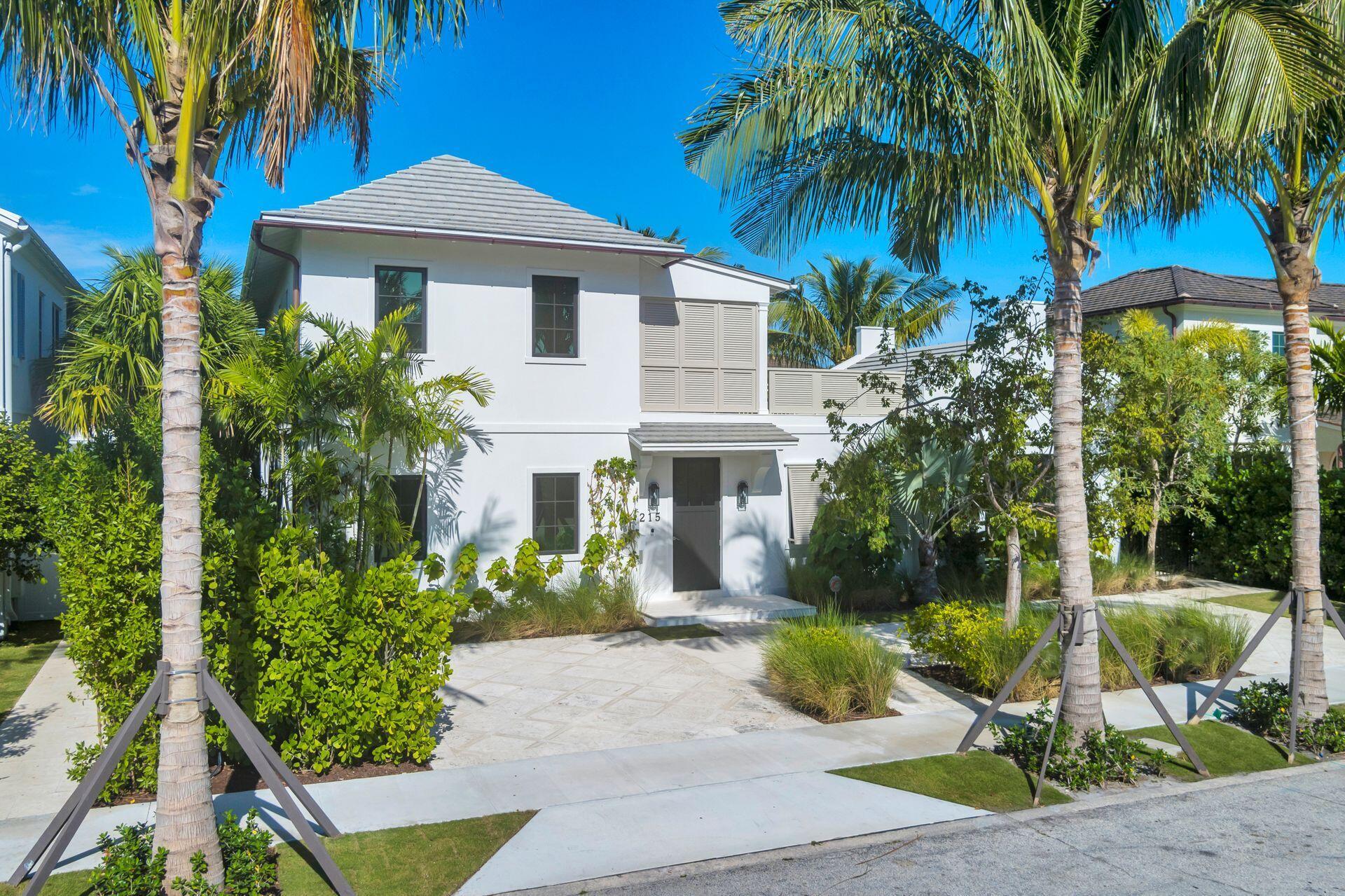215 Summa St West Palm Beach, FL 33405 215 Summa St West Palm Beach, FL 33405