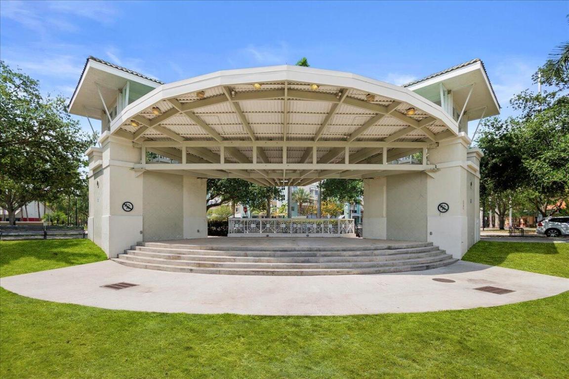 1108 S Community Jupiter, FL 33458