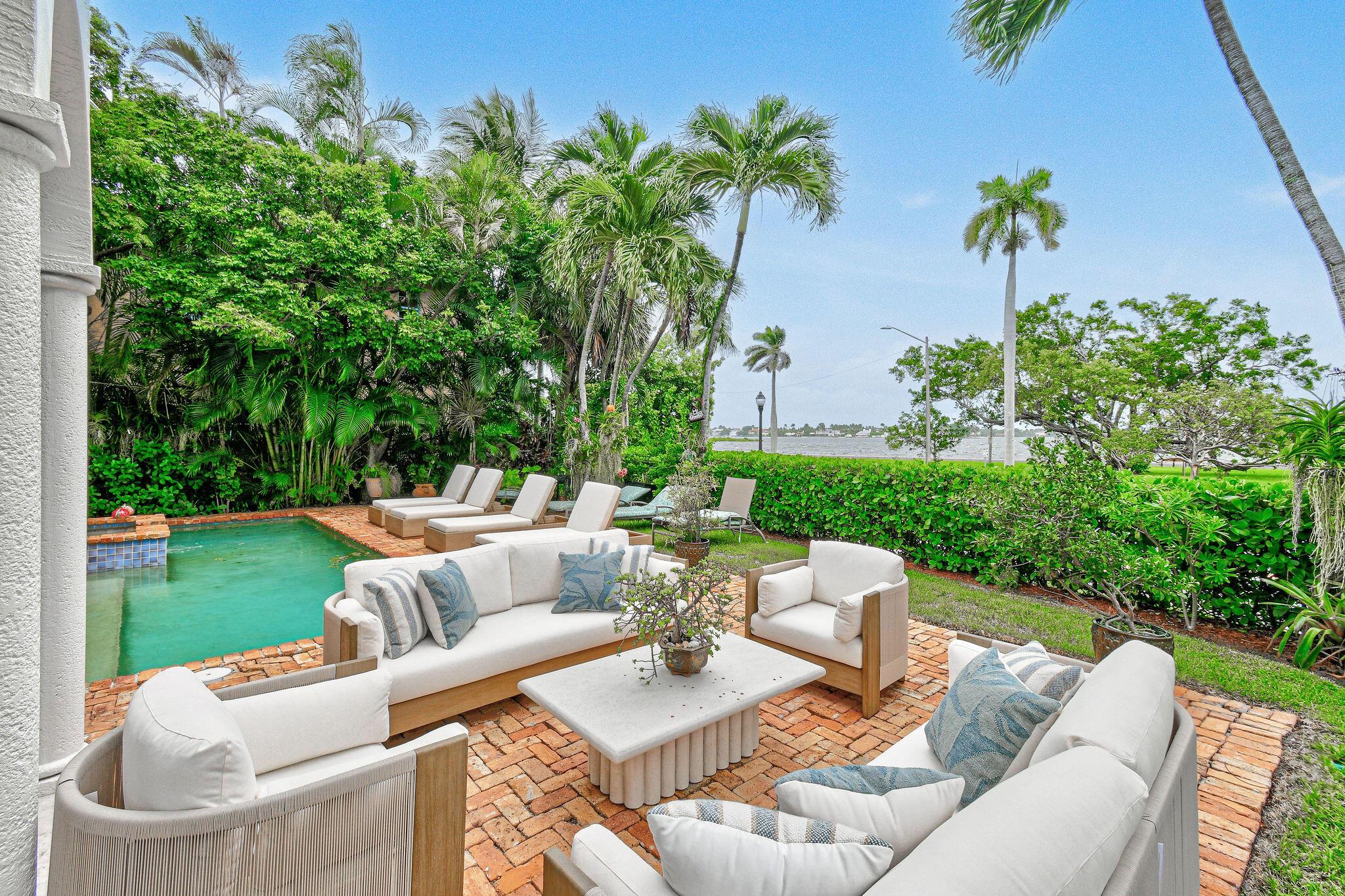 201 Avila Rd West Palm Beach, FL 33405 201 Avila Rd West Palm Beach, FL 33405