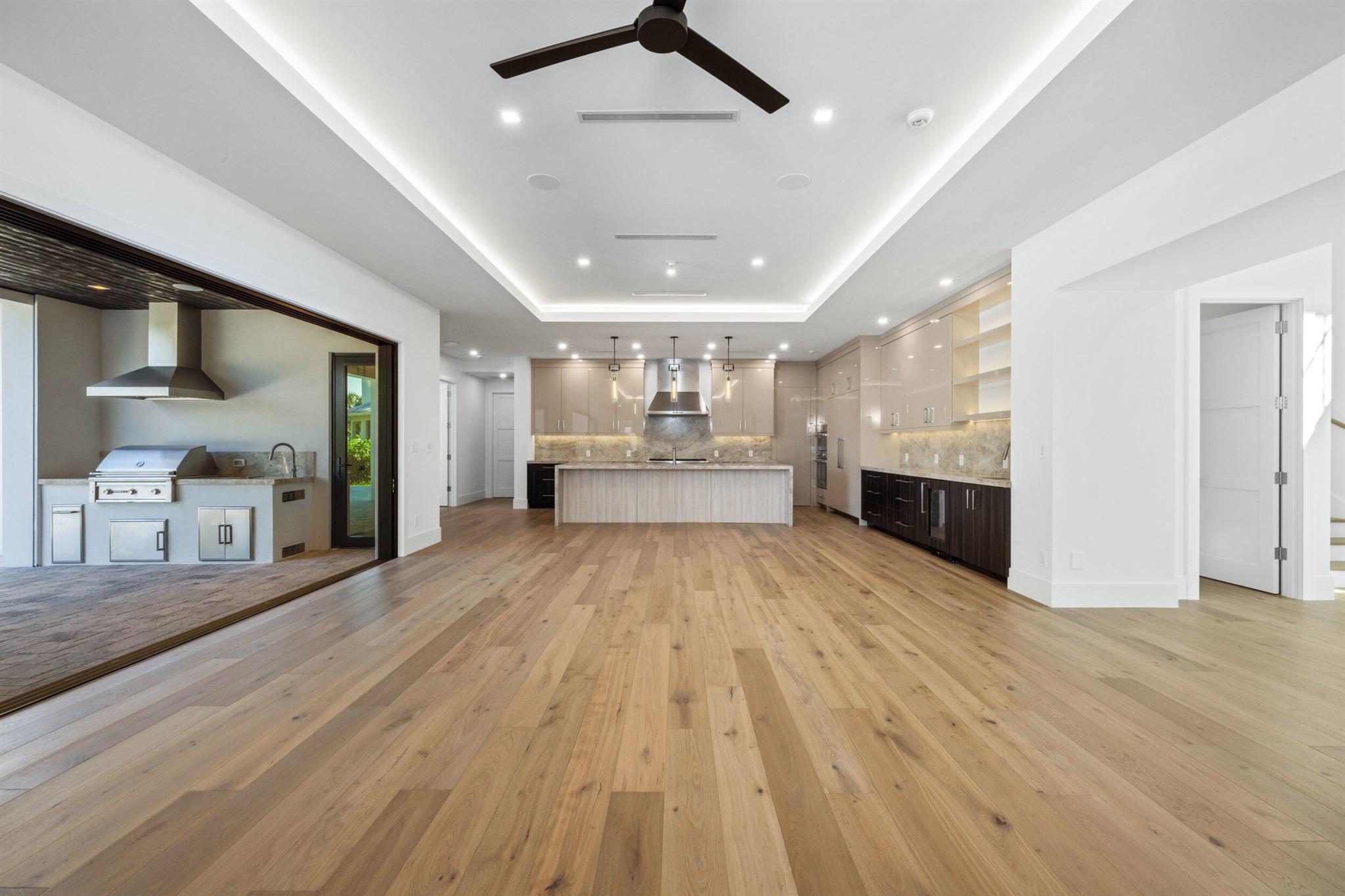 11721 Lake Shr Pl North Palm Beach, FL 33408