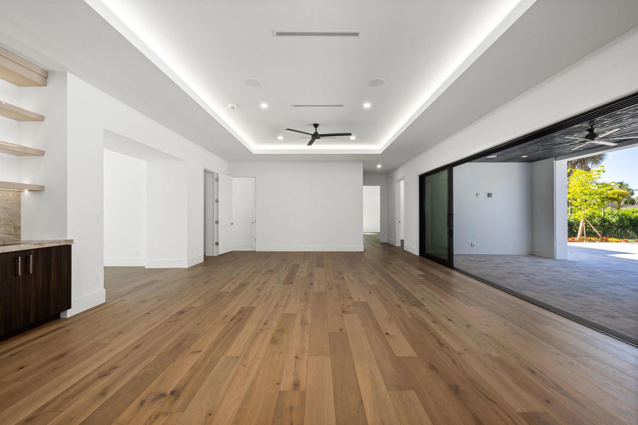 11721 Lake Shr Pl North Palm Beach, FL 33408