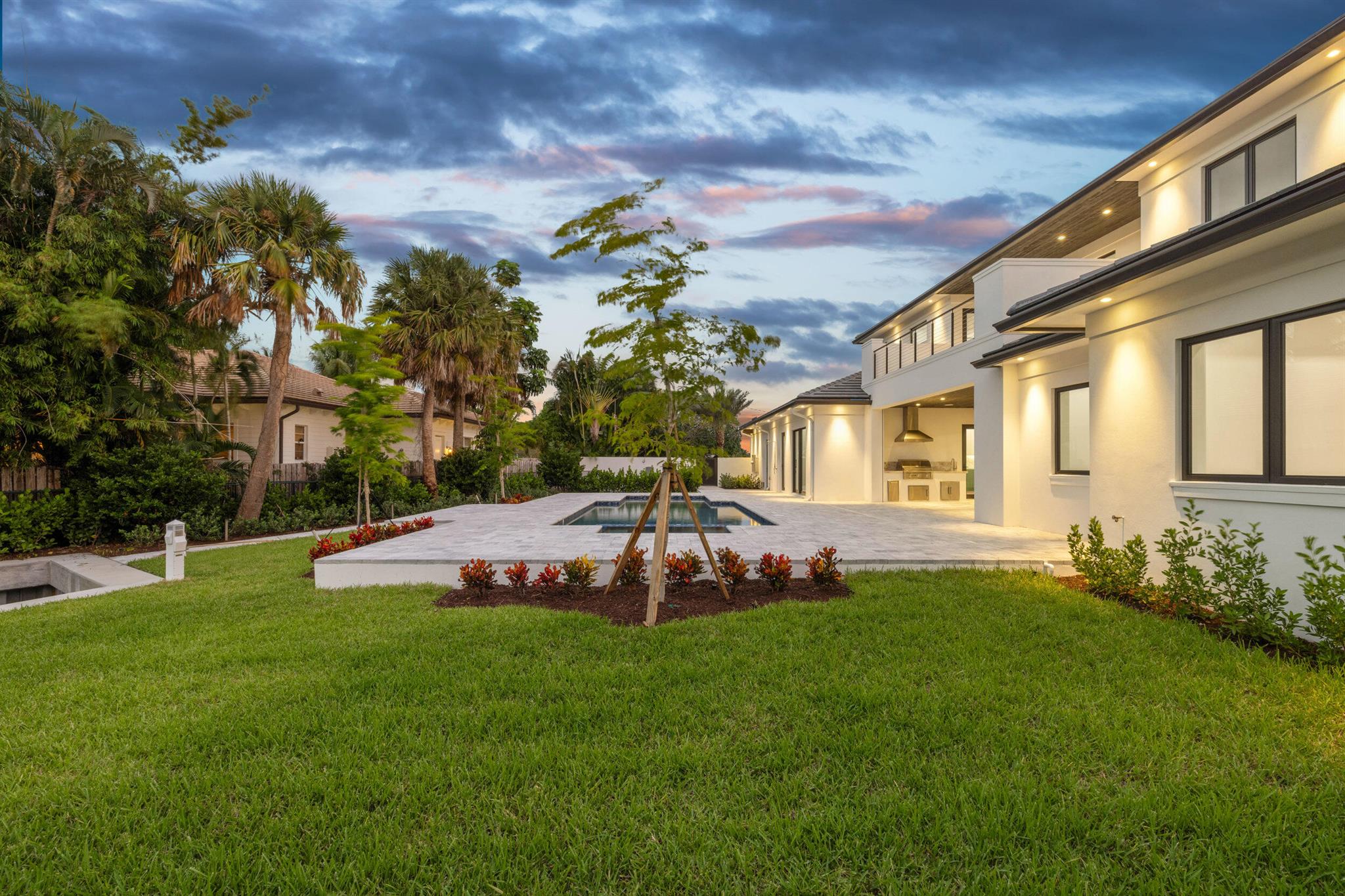 11721 Lake Shr Pl North Palm Beach, FL 33408