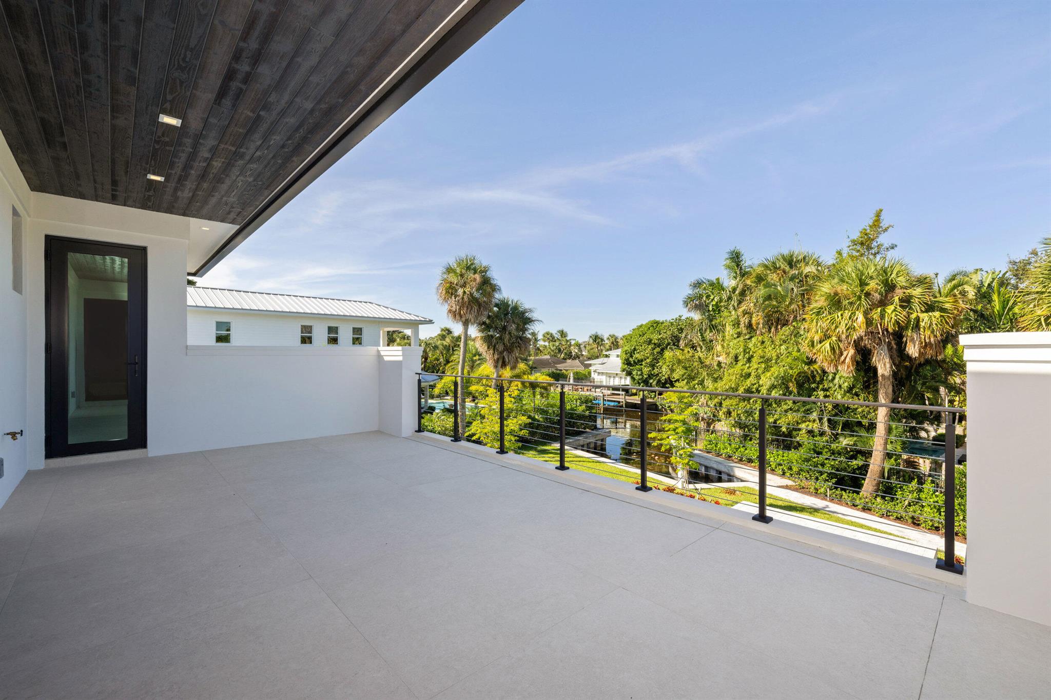 11721 Lake Shr Pl North Palm Beach, FL 33408