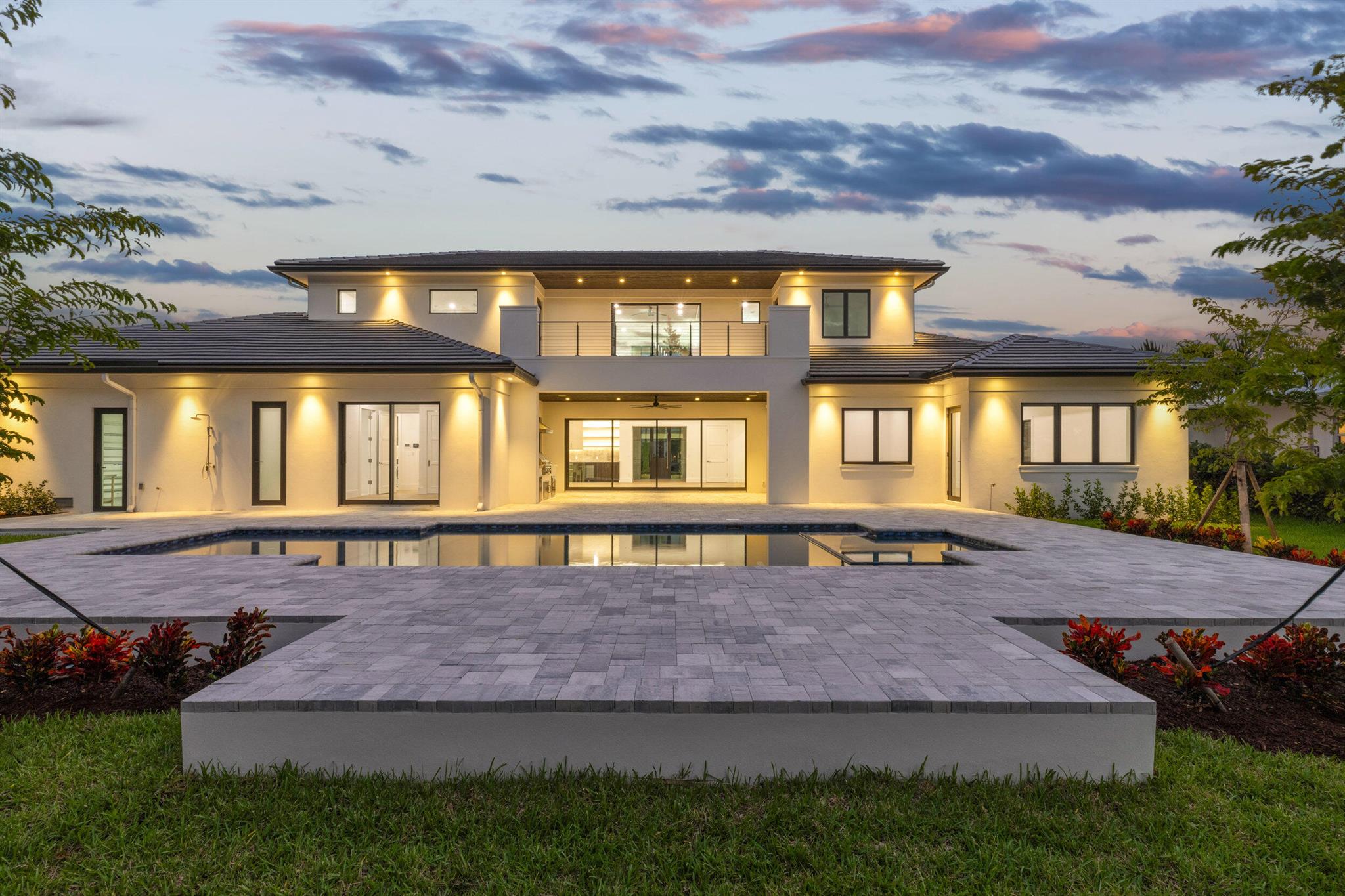 11721 Lake Shr Pl North Palm Beach, FL 33408