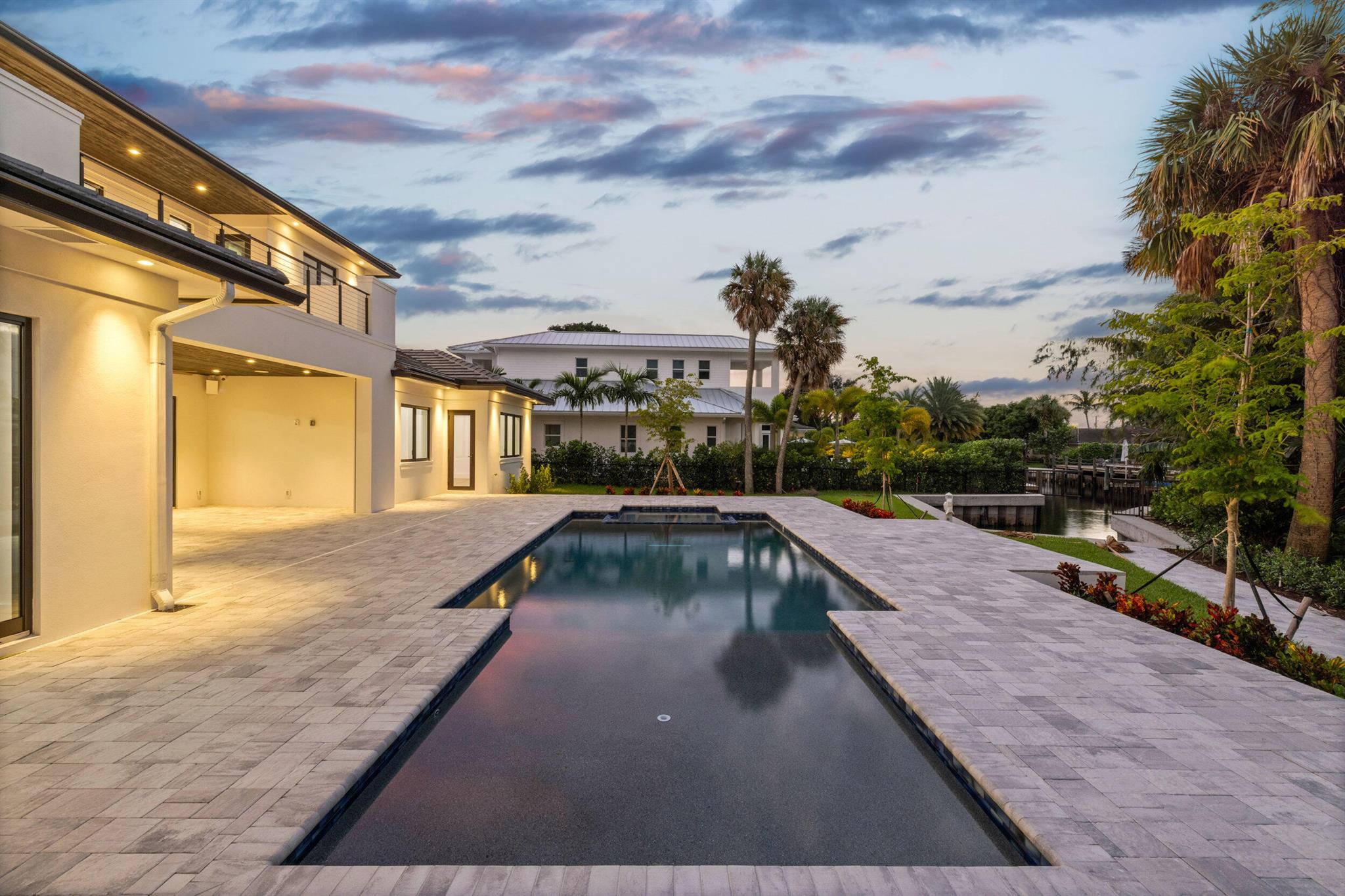 11721 Lake Shr Pl North Palm Beach, FL 33408