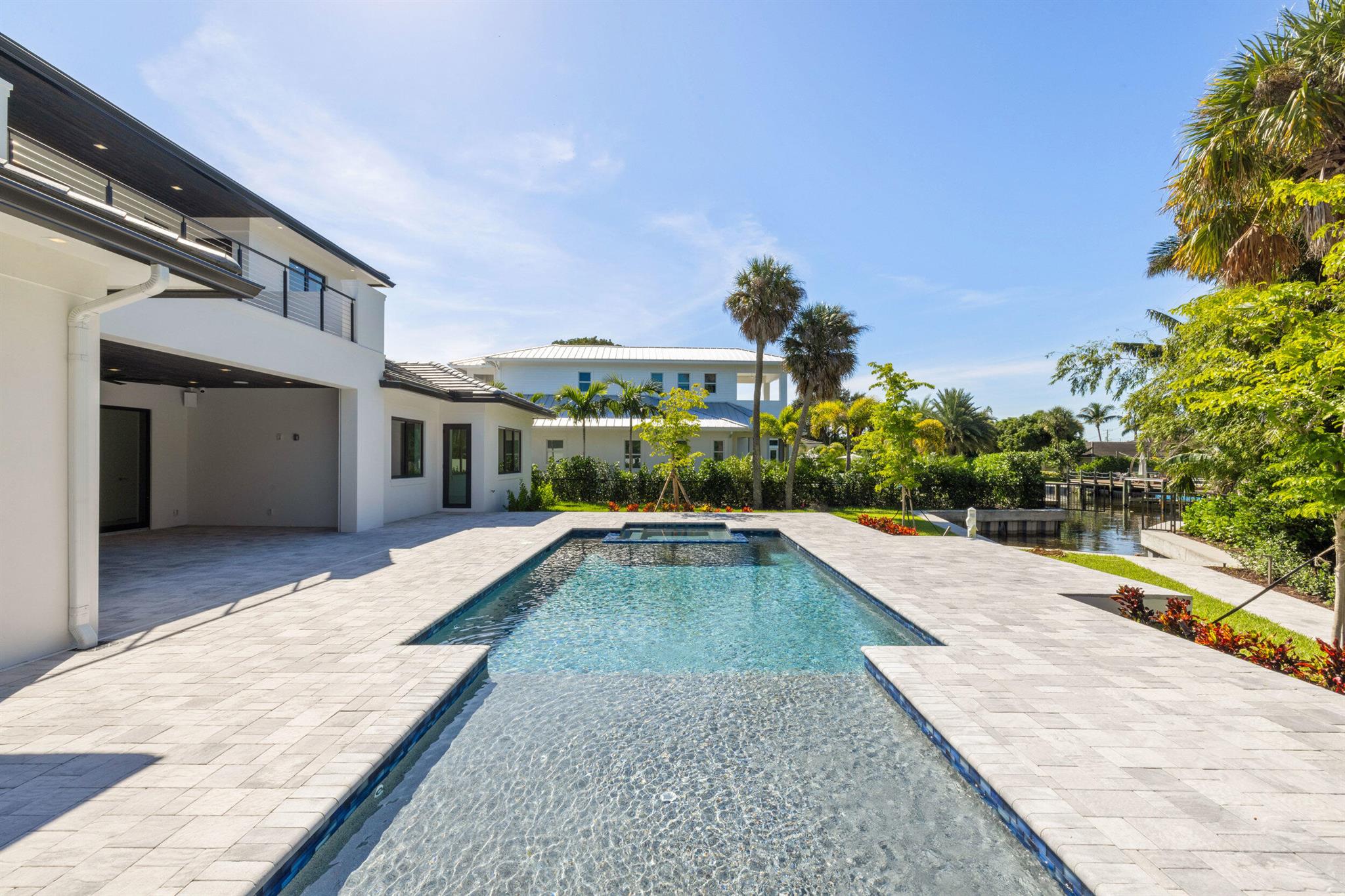 11721 Lake Shr Pl North Palm Beach, FL 33408