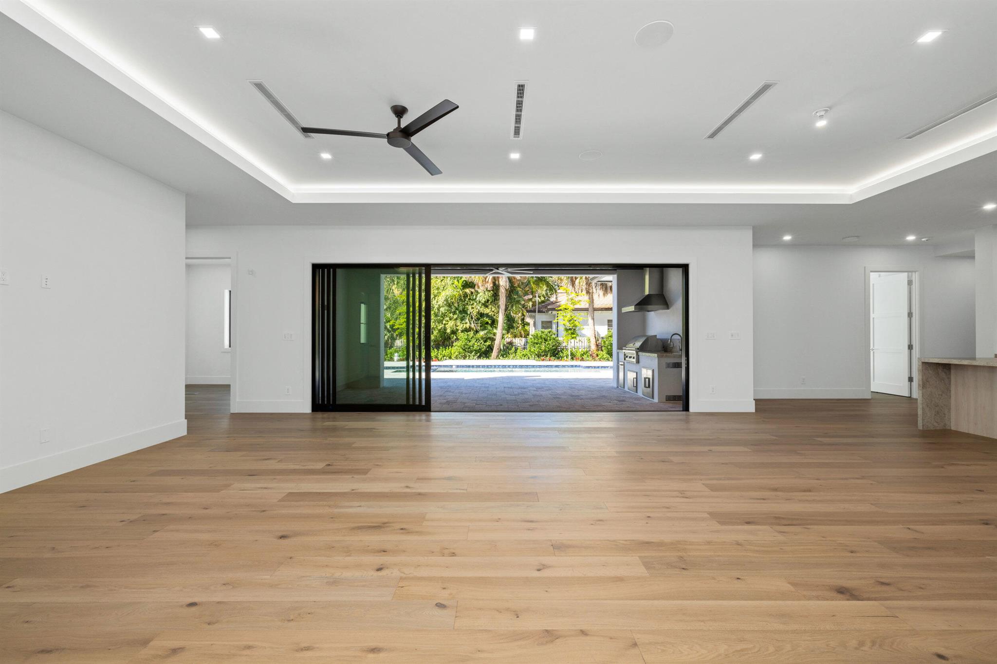 11721 Lake Shr Pl North Palm Beach, FL 33408