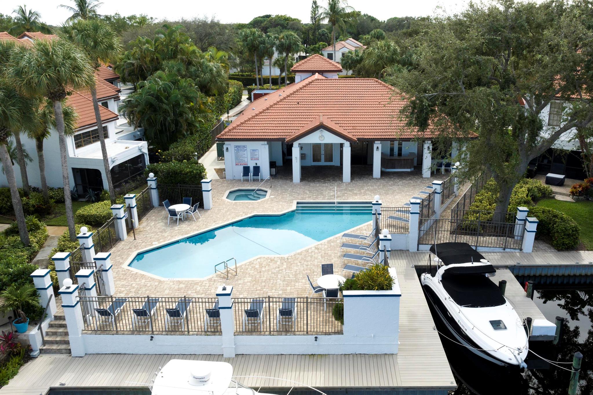 2359 Treasure Isle Dr #38 Palm Beach Gardens, FL 33410