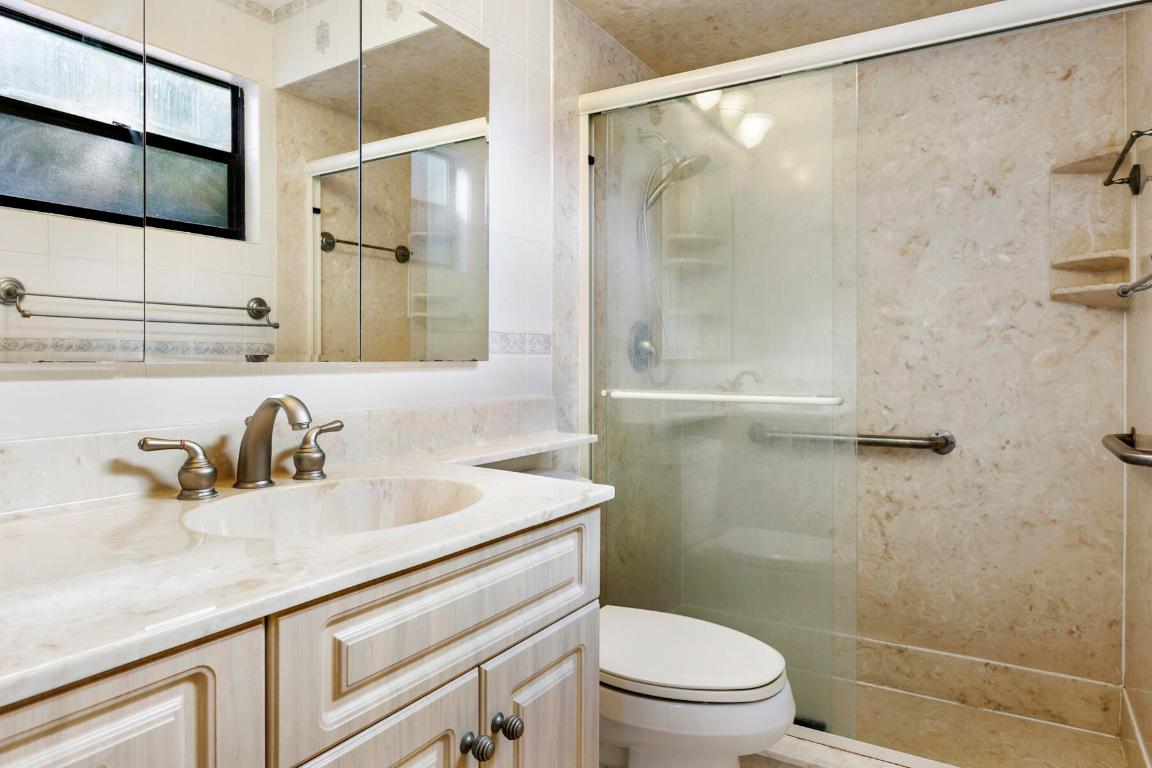 6075 Wolfe St Jupiter, FL 33458