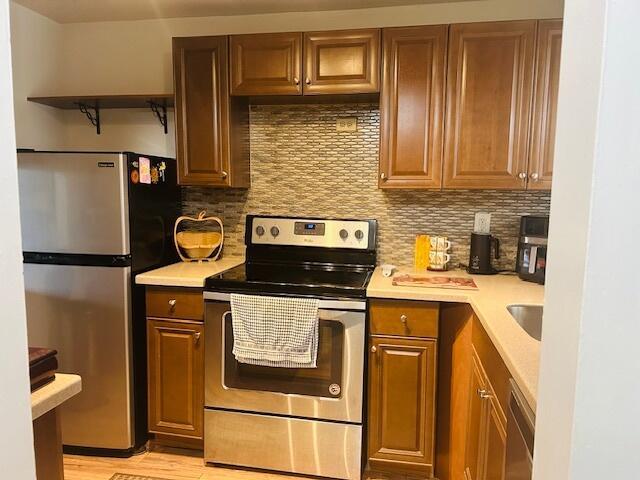 8000 Sunrise Lks Dr #209