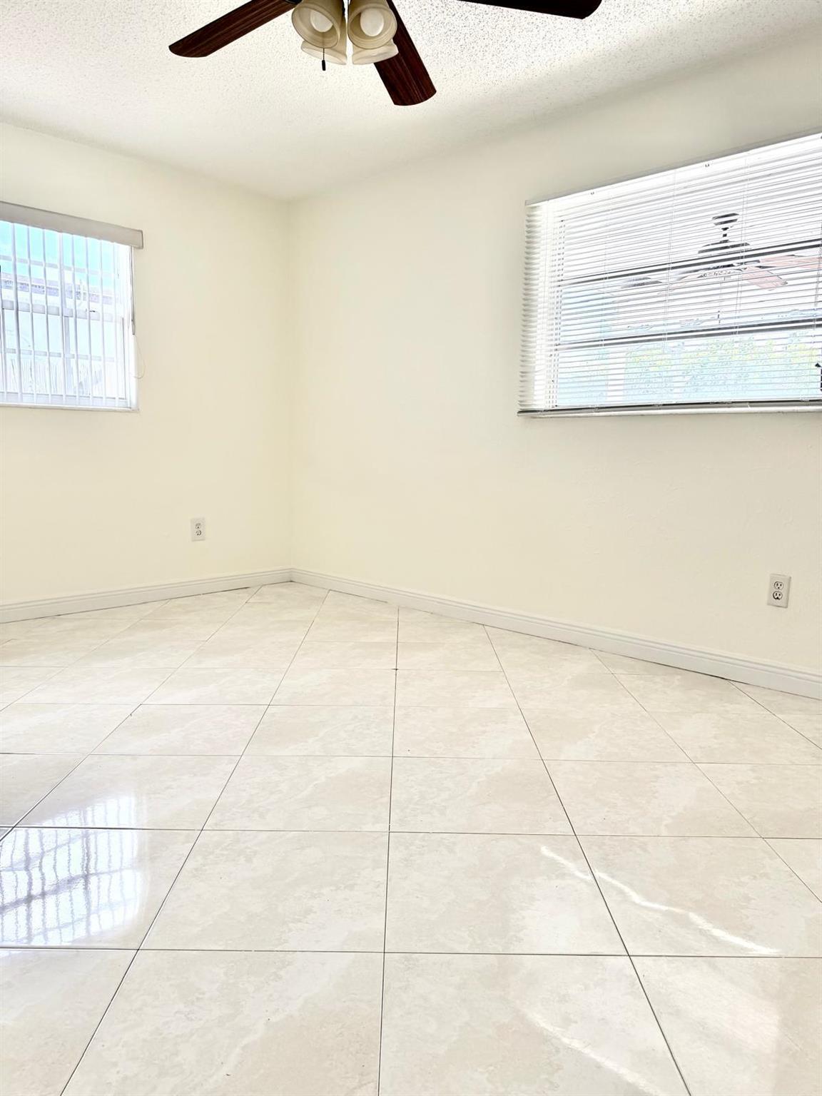 2594 W End Rd West Palm Beach, FL 33406