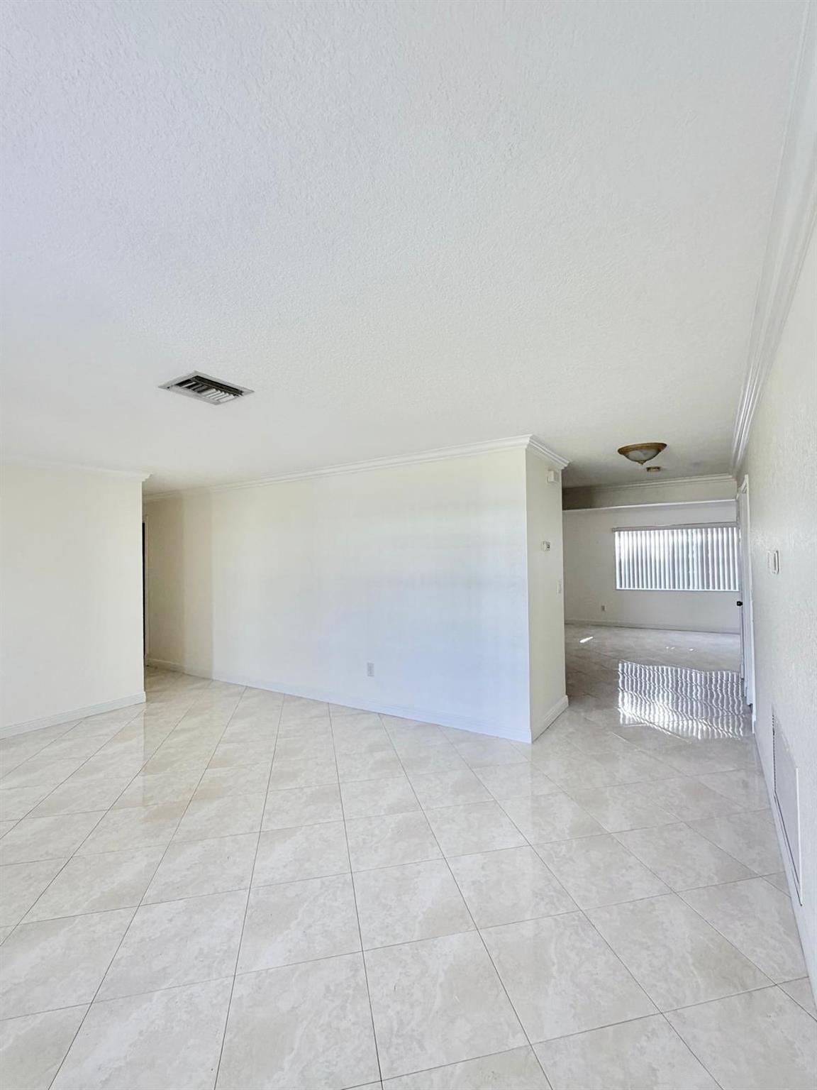 2594 W End Rd West Palm Beach, FL 33406