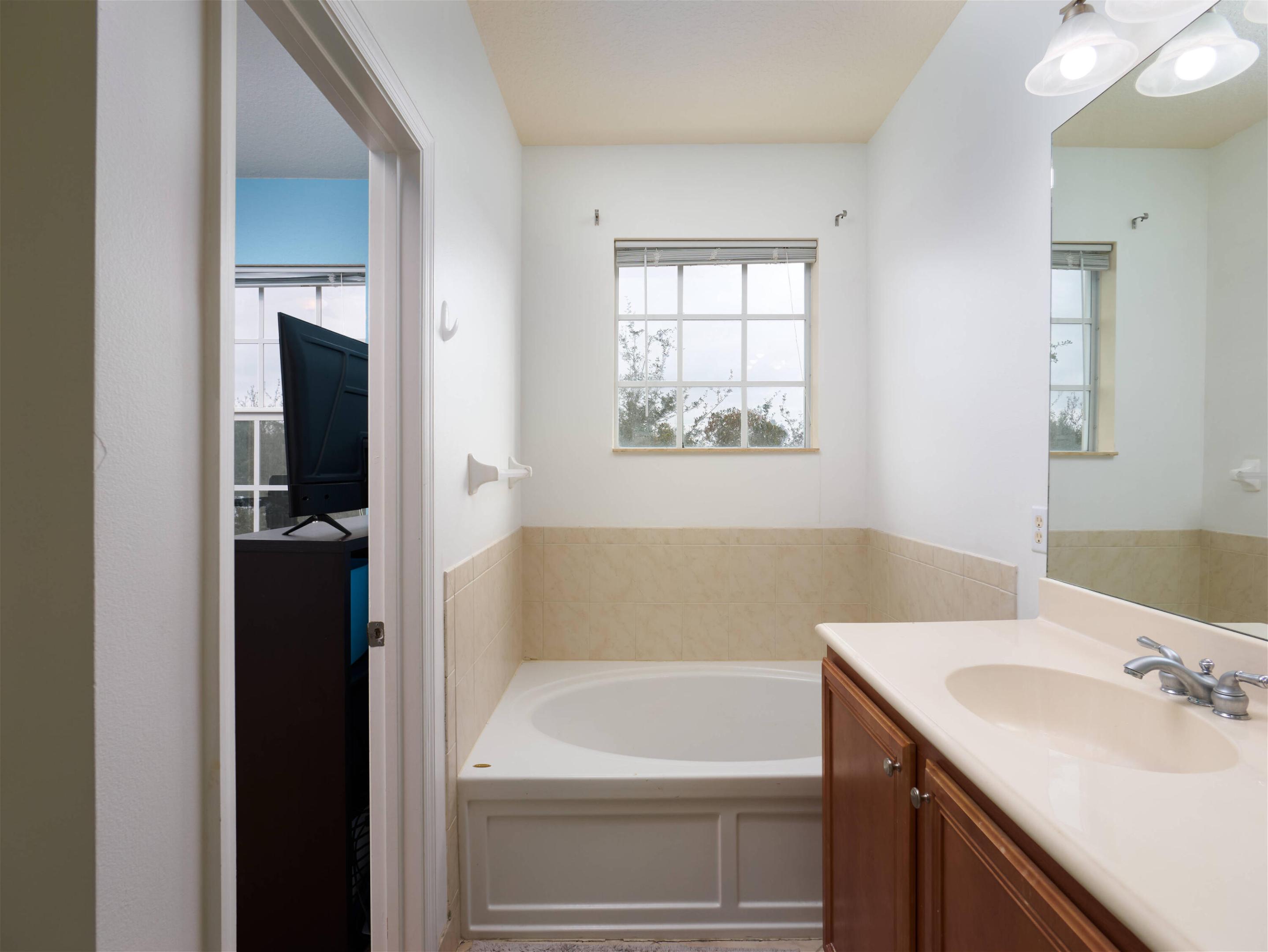 261 E Bay Cedar Jupiter, FL 33458