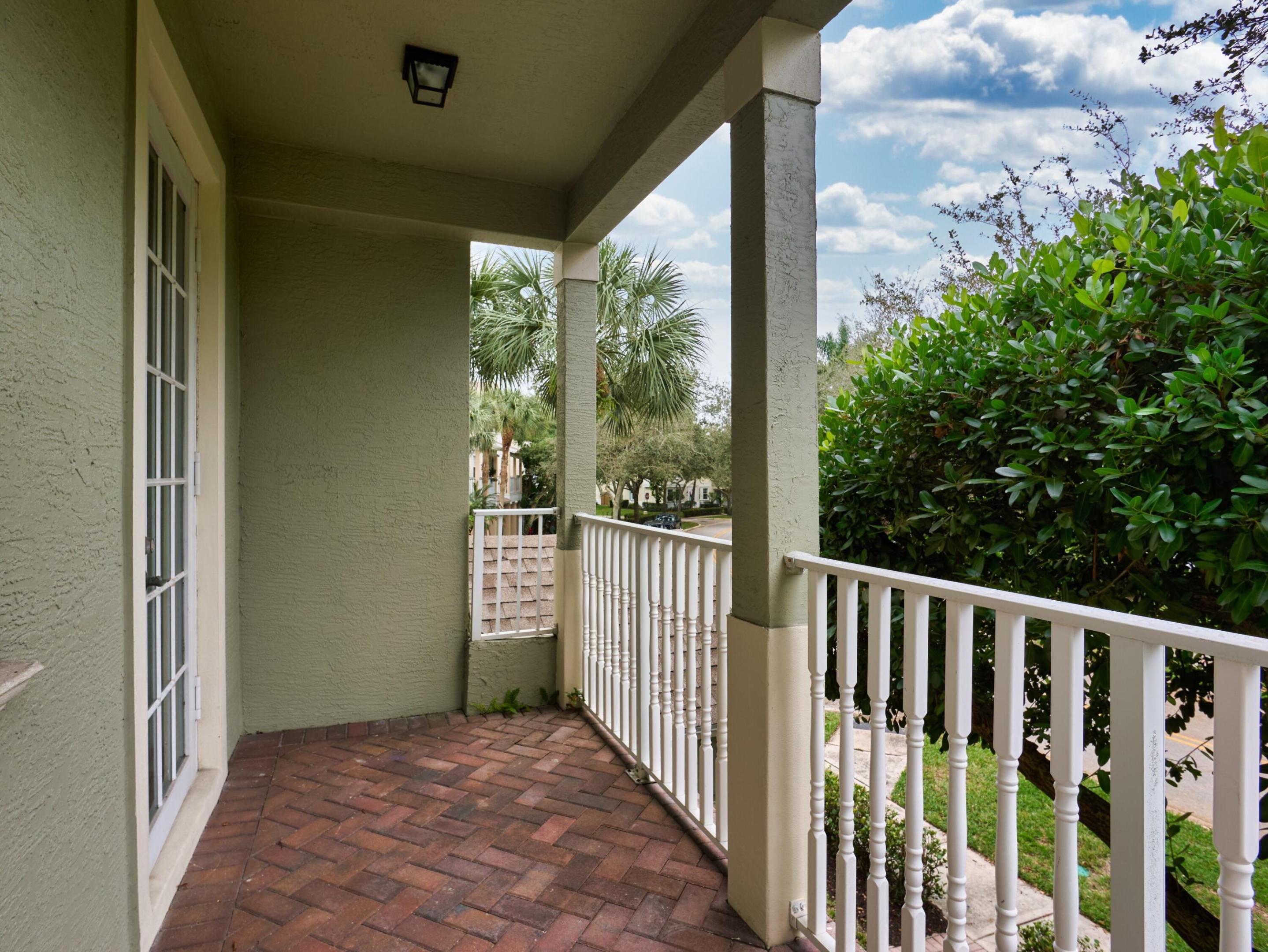 261 E Bay Cedar Jupiter, FL 33458