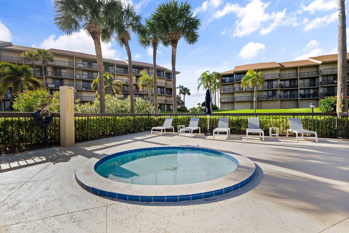 501 S Seas #203 Jupiter, FL 33477